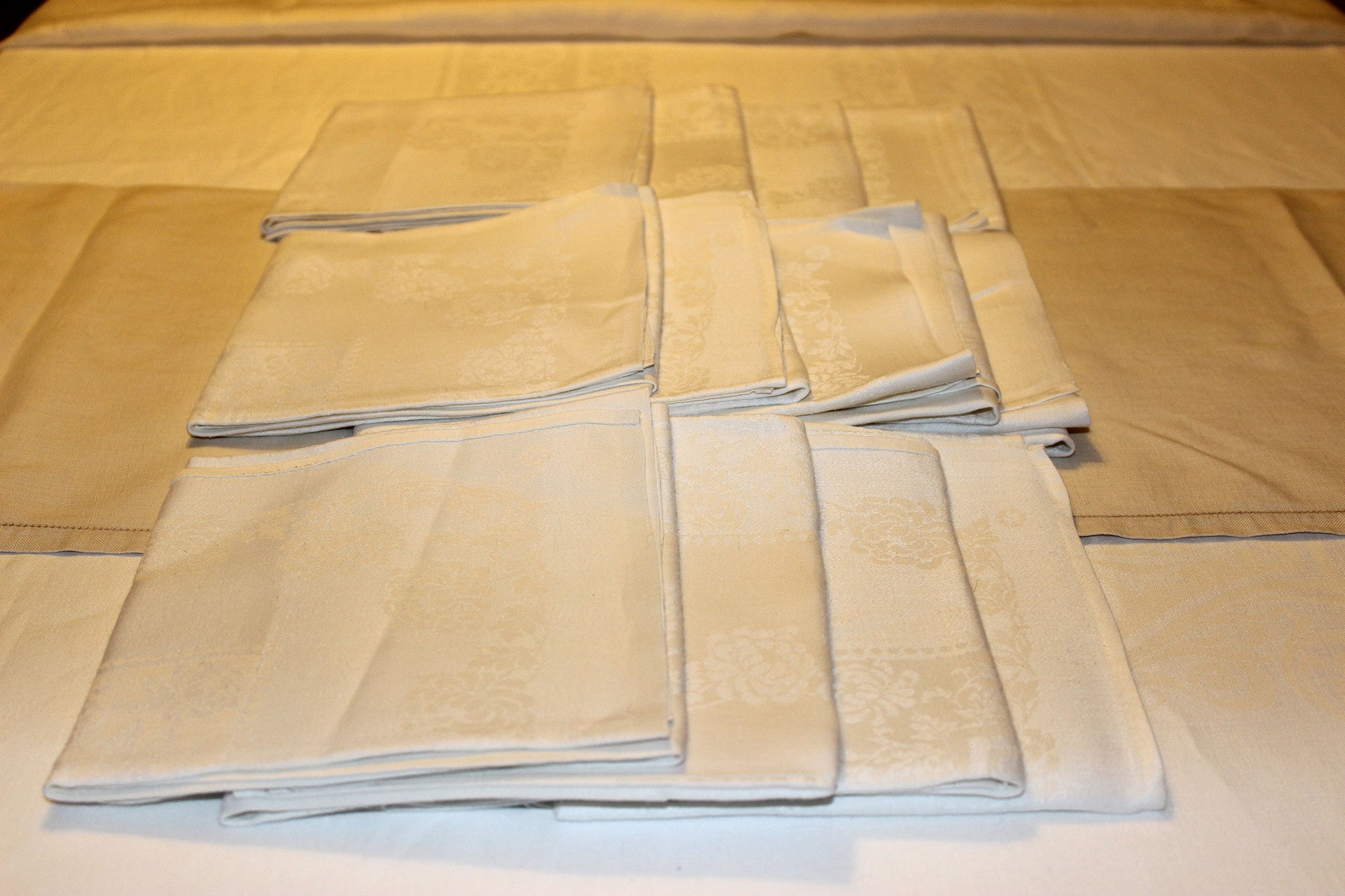 Double Damask Chrysanthemum Linen Napkins