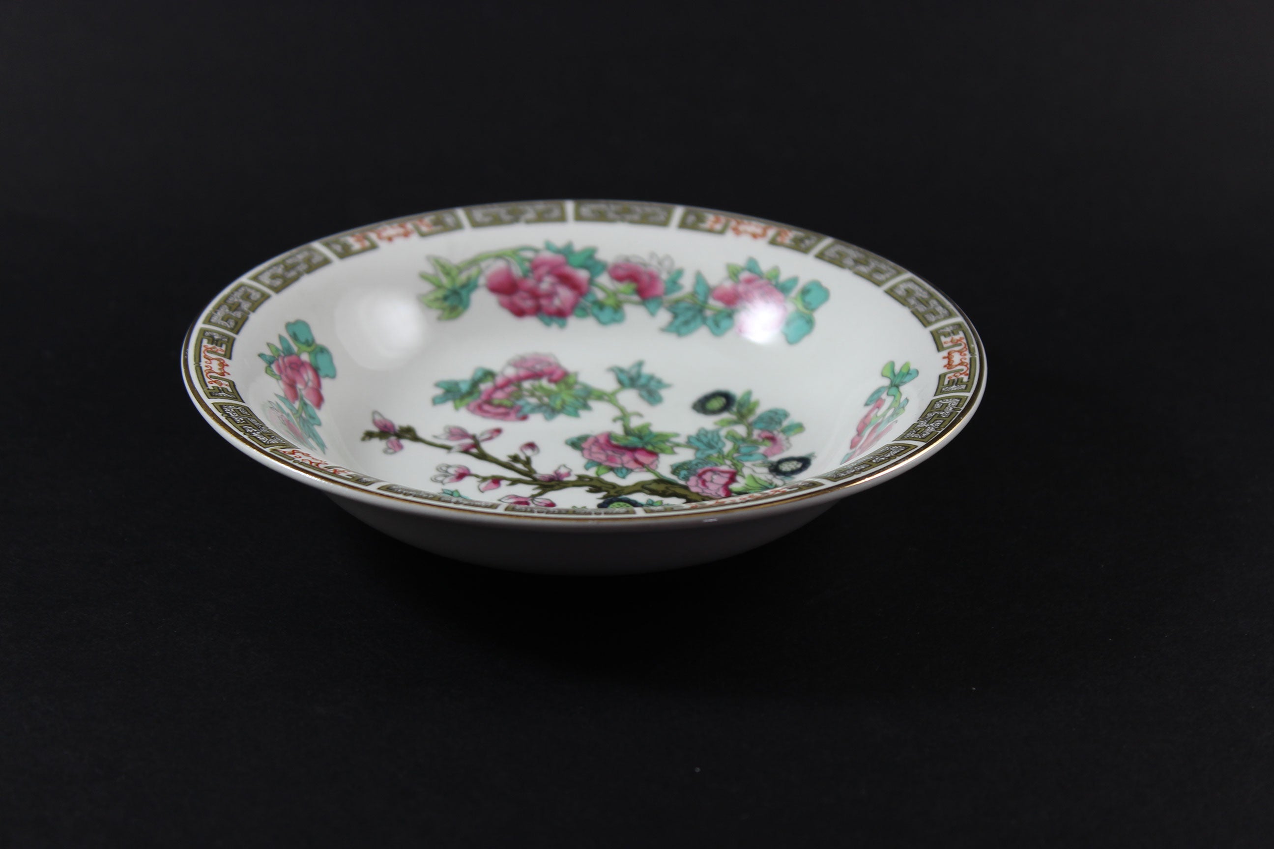 Maddock Indian Tree 7 Piece Place Setting