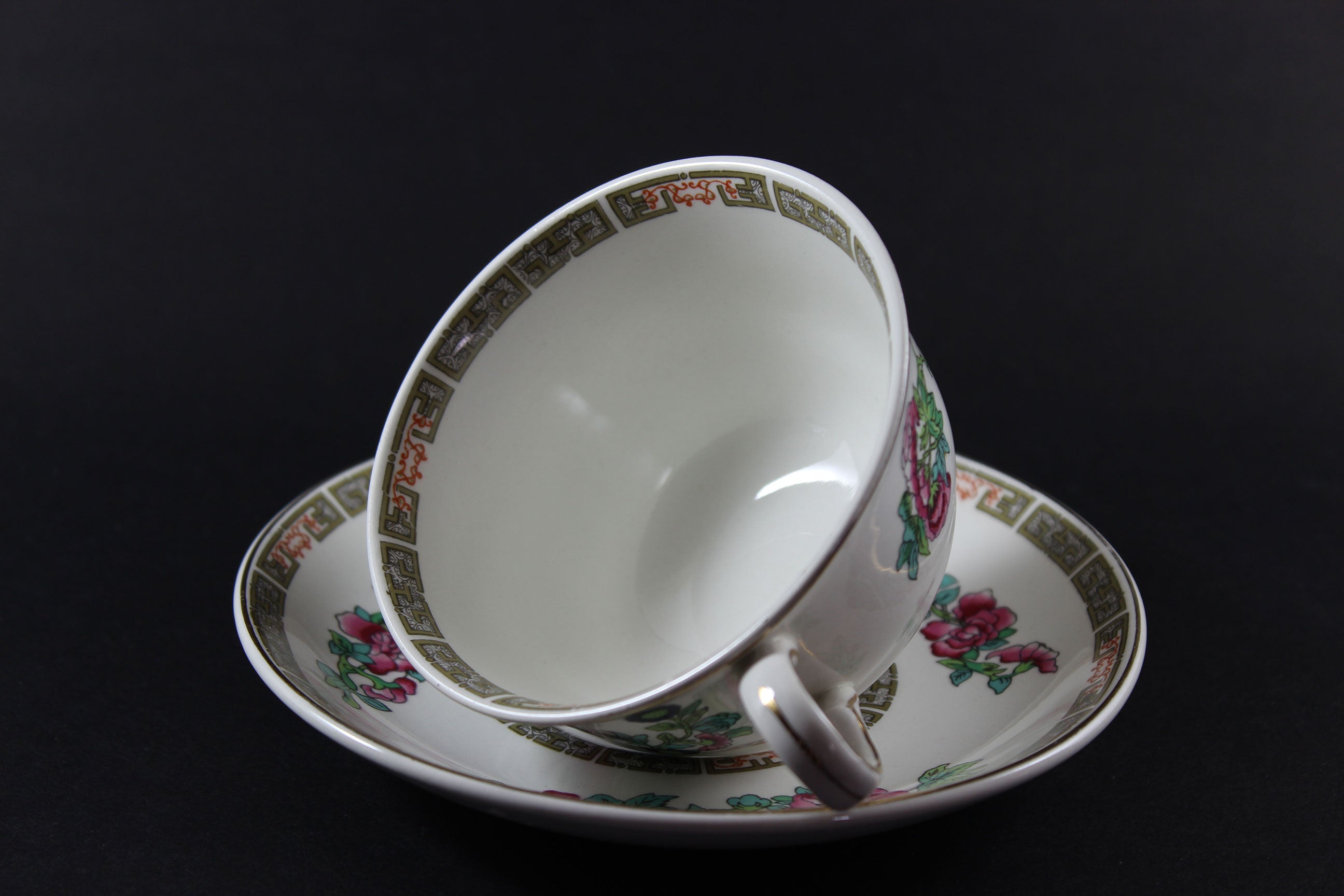 Maddock Indian Tree 7 Piece Place Setting