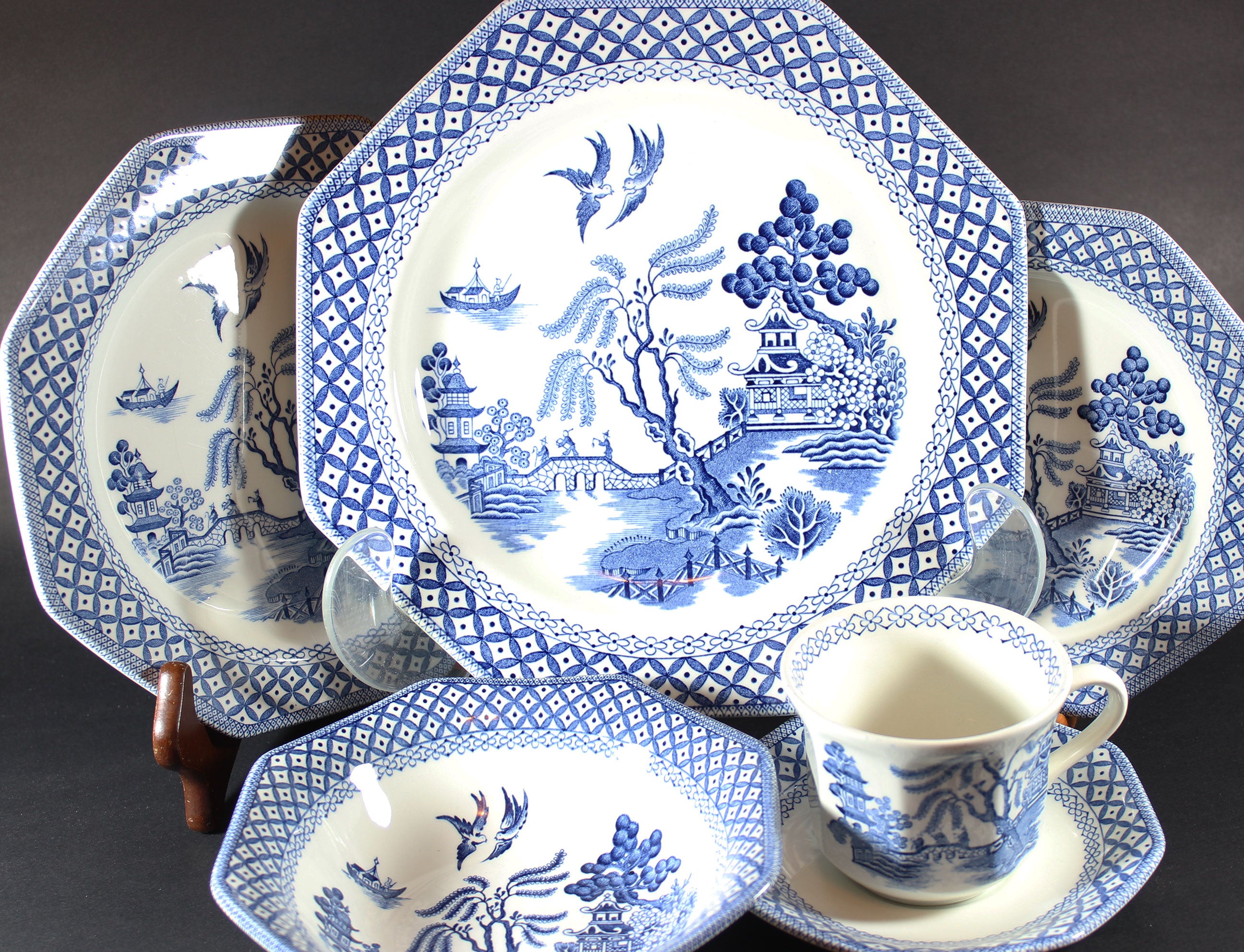 Blue Willow, 6 Piece Place Setting, Meakin