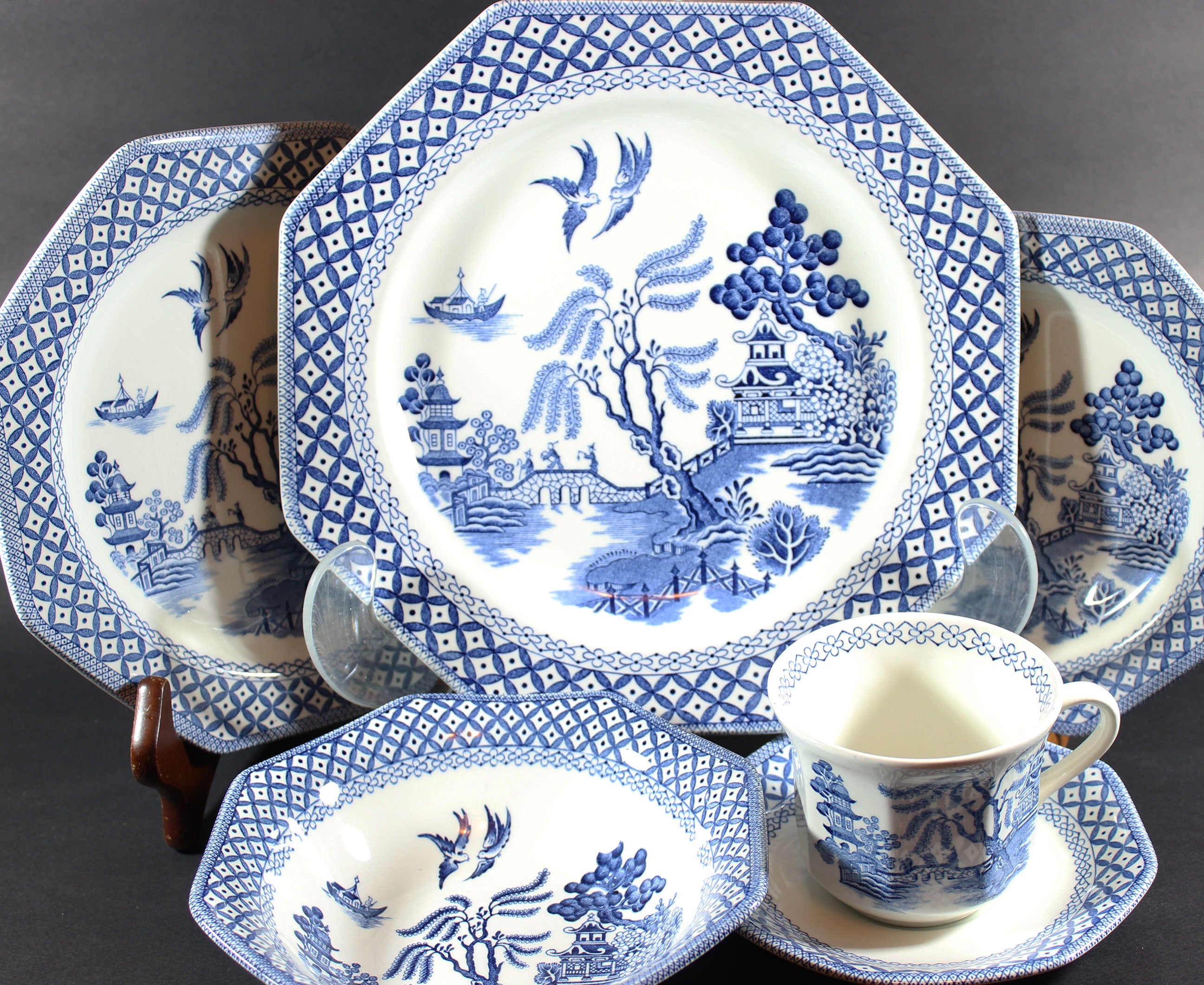 Blue Willow, 6 Piece Place Setting, Meakin