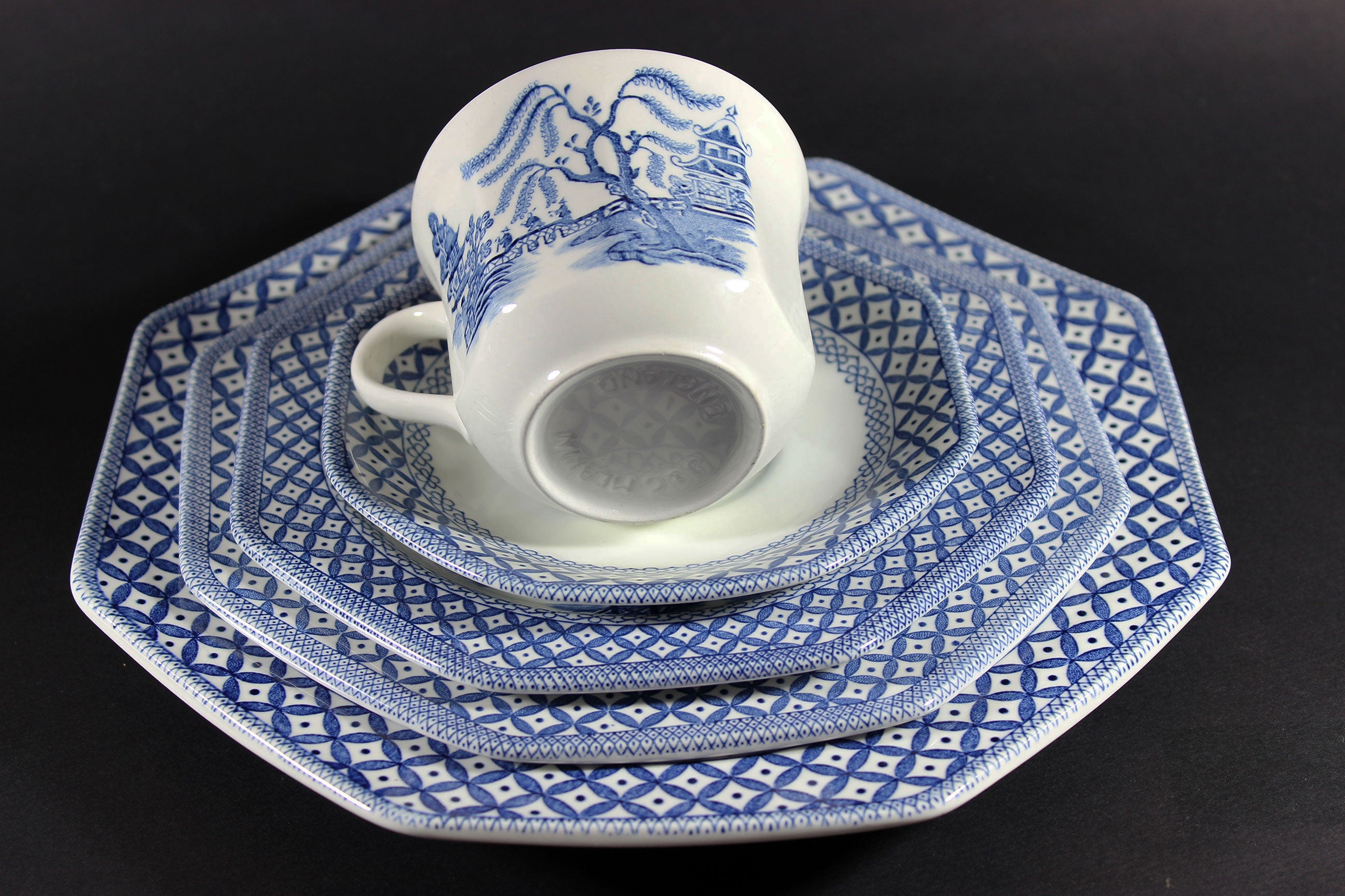 Blue Willow, 6 Piece Place Setting, Meakin