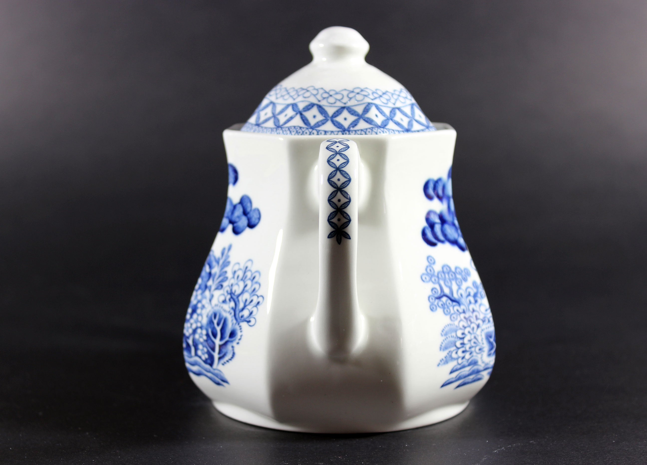 Blue Willow, Cream and Covered Sugar Bowl, J&G Meakin, Royal Staffordshire