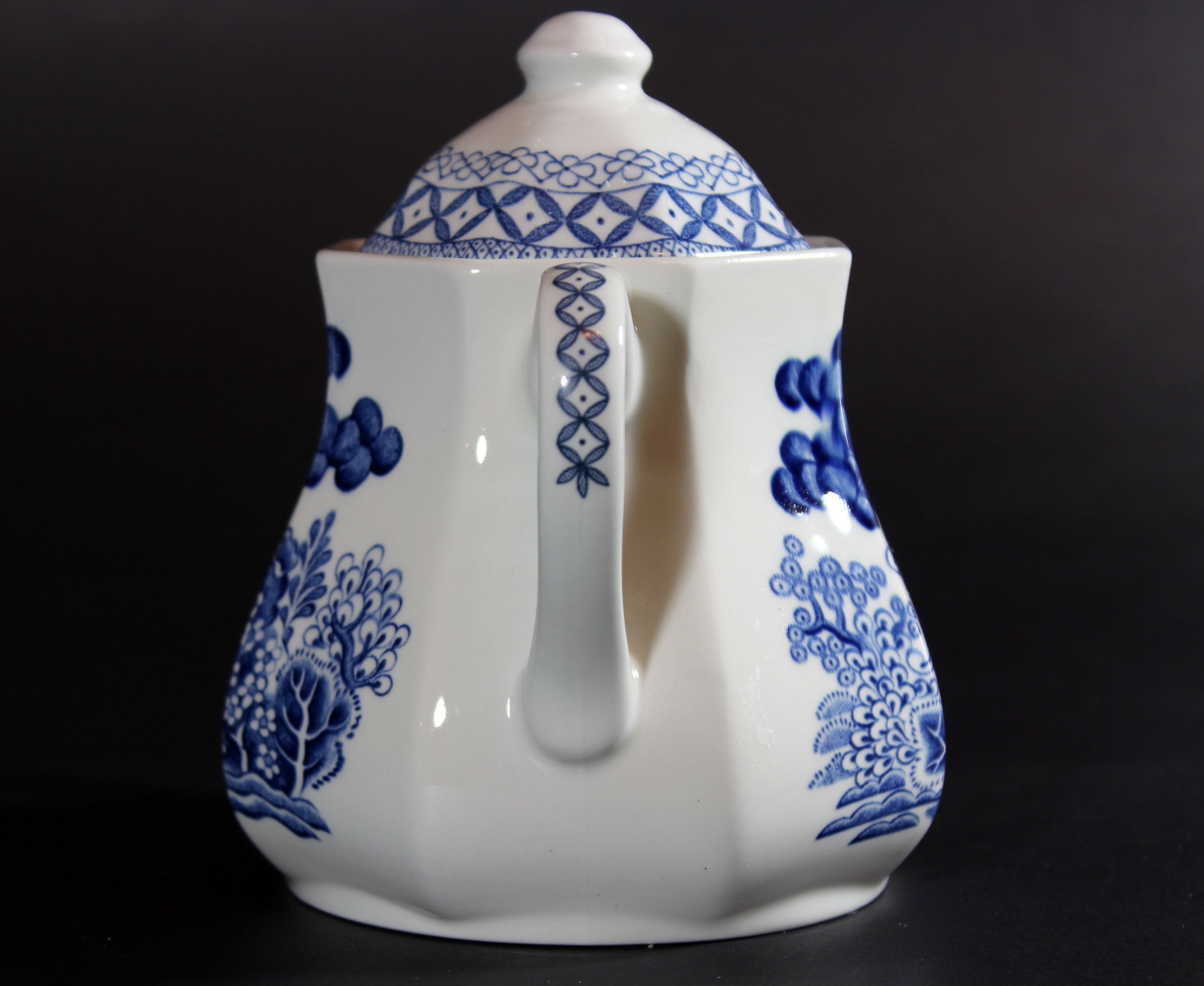 Blue Willow, Cream and Covered Sugar Bowl, J&G Meakin, Royal Staffordshire