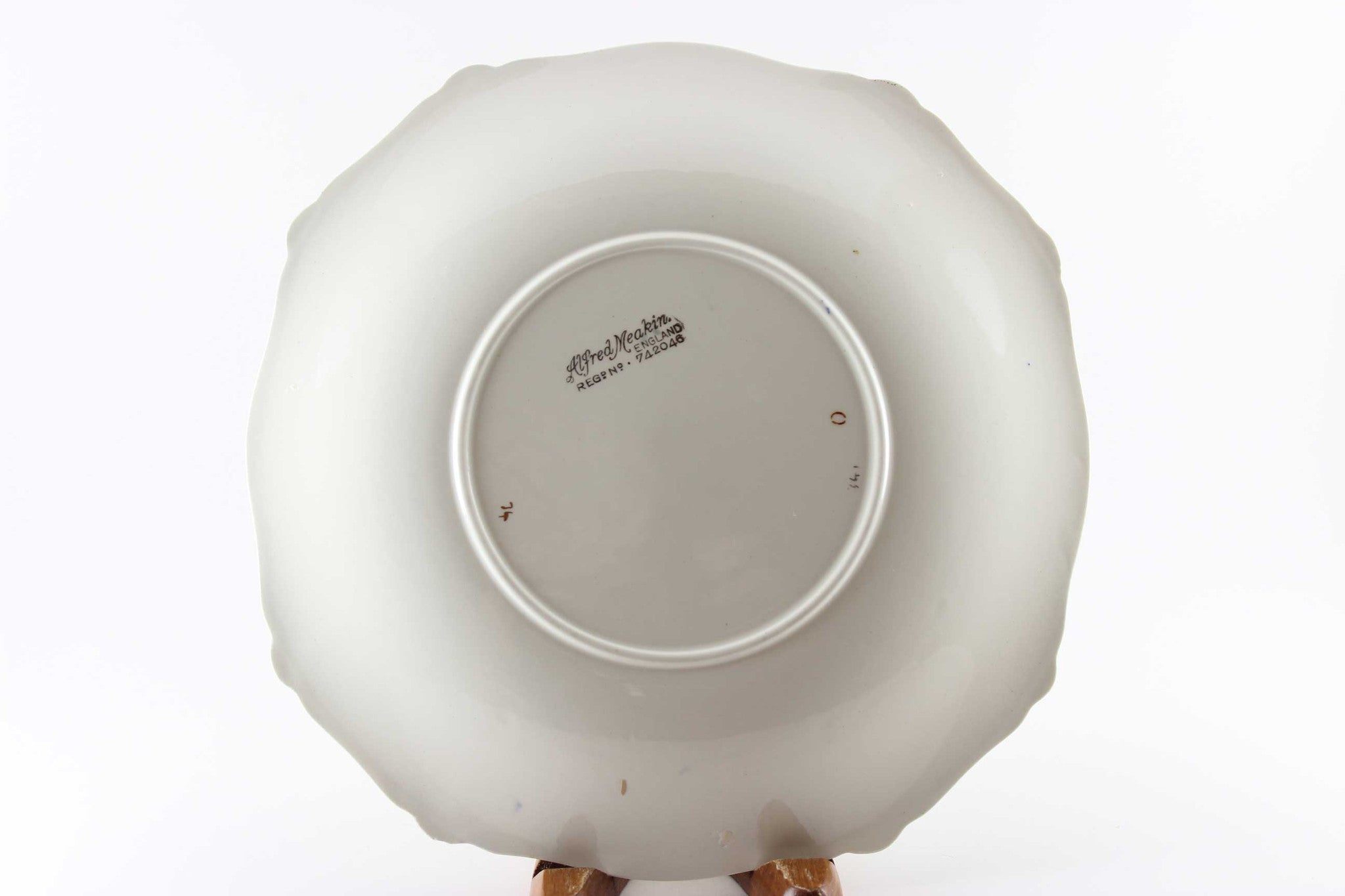 Alfred Meakin 26 Piece Tea Service - Fine Bone China
