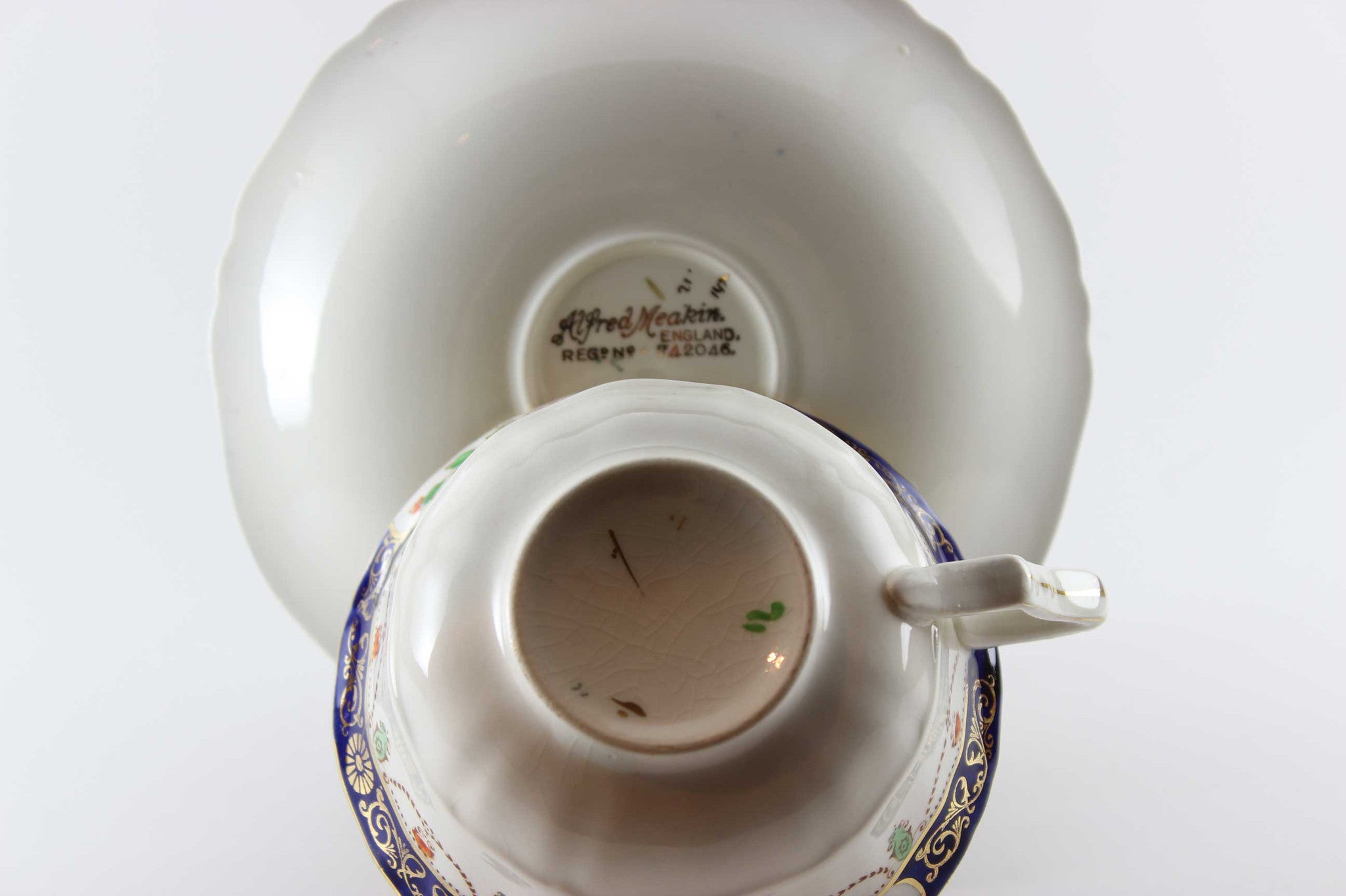 Alfred Meakin 26 Piece Tea Service - Fine Bone China