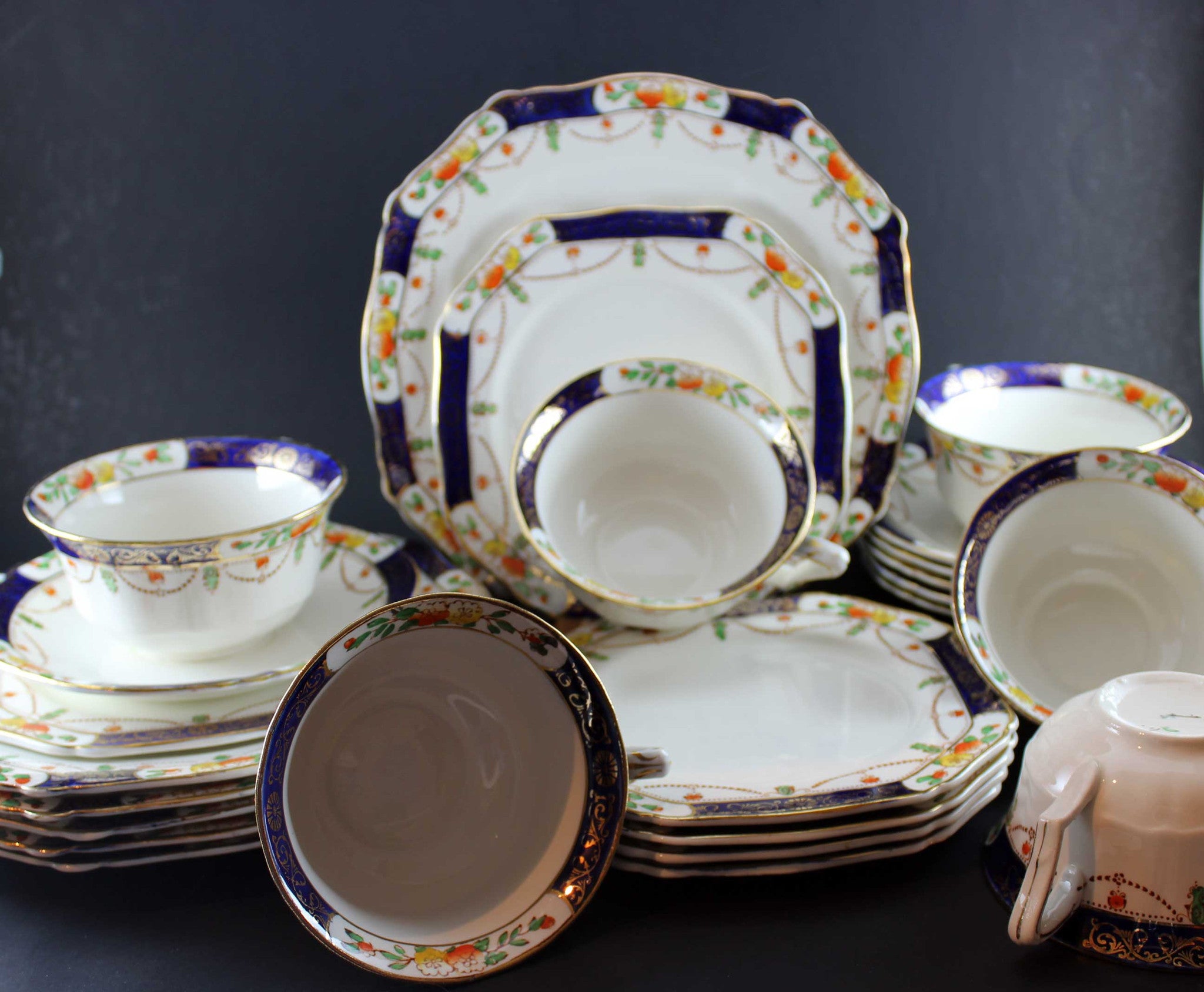 Alfred Meakin Fine Bone China Tea Service Solway