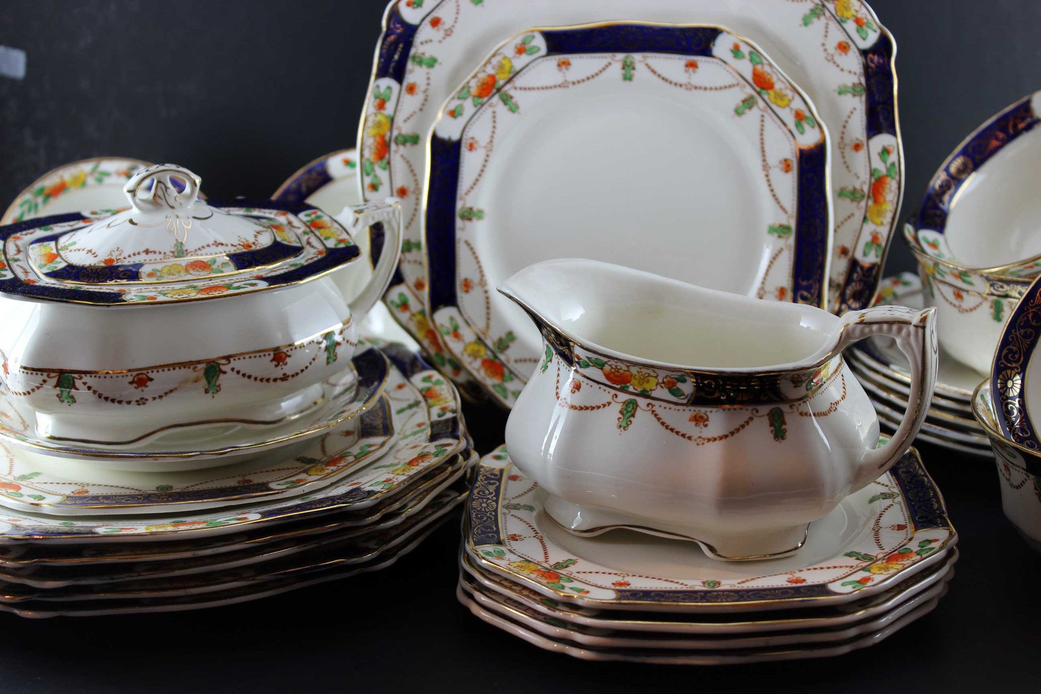 Alfred Meakin Fine Bone China Tea Service Solway
