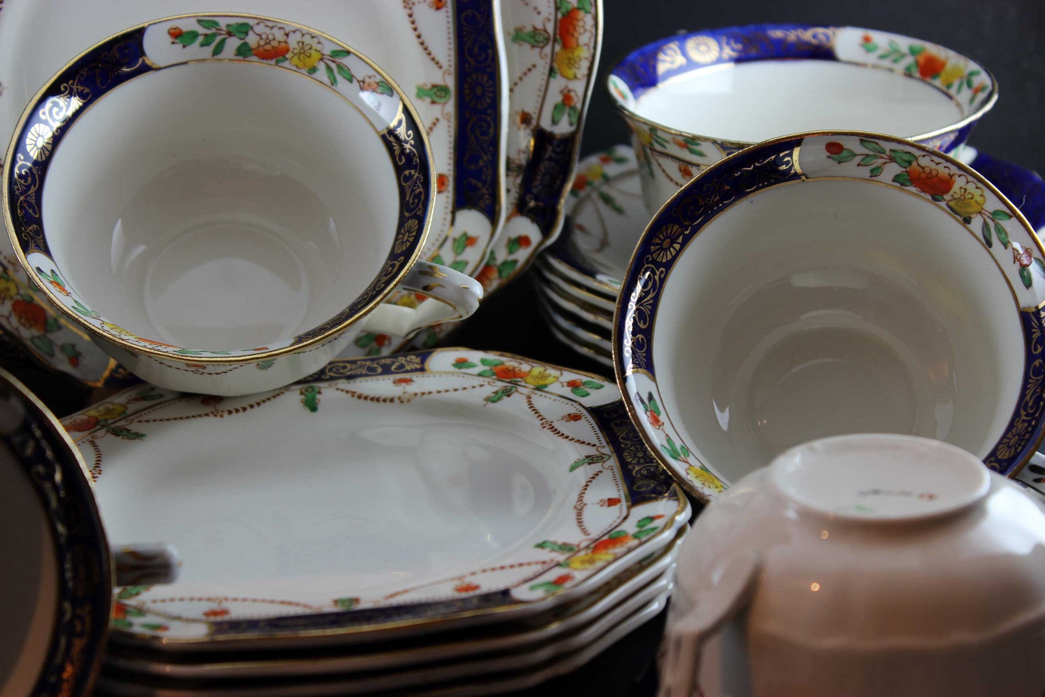 Alfred Meakin Fine Bone China Tea Service Solway