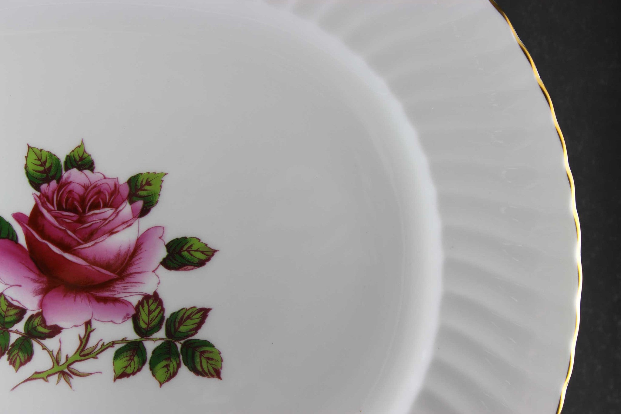 Northumbria Carleton Rose Oval Serving Platter