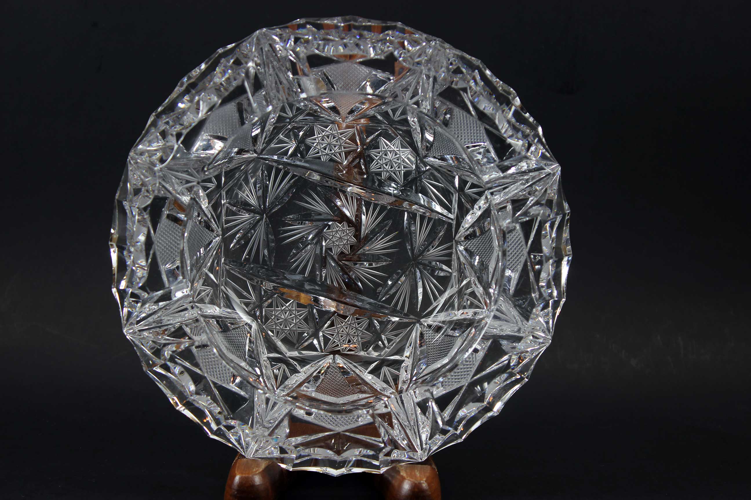 Pinwheel crystal ashtray