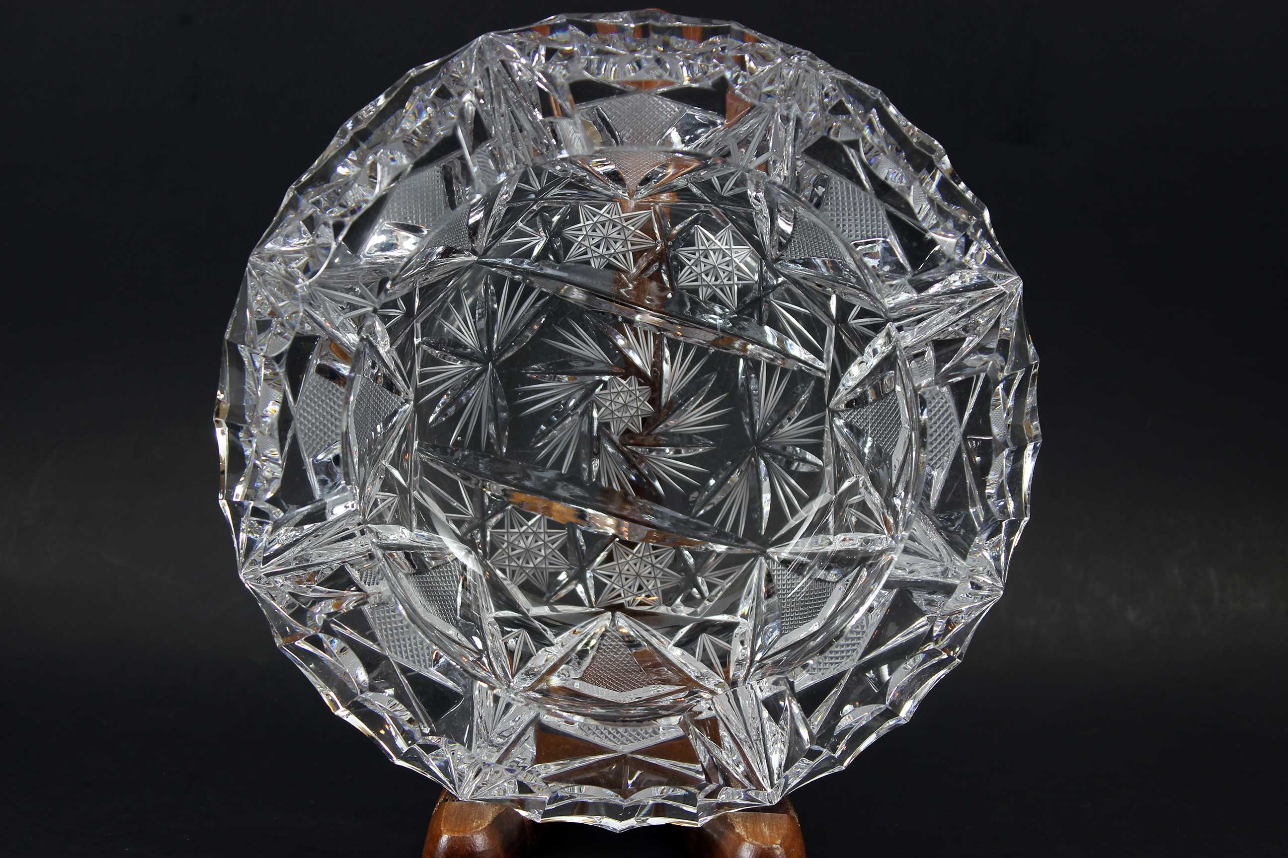 Pinwheel crystal ashtray