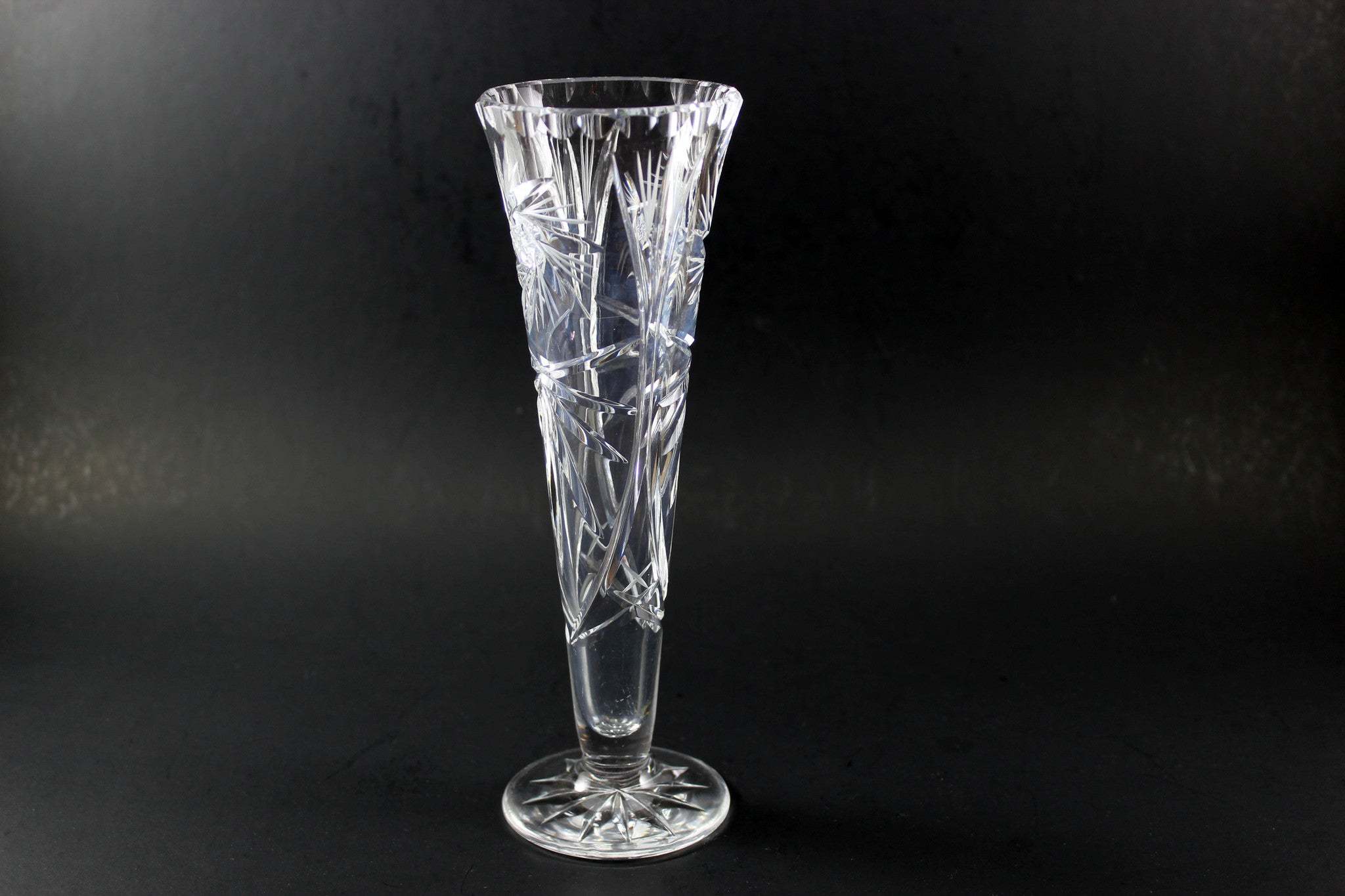 Pinwheel Crystal-Trumpet Bud Vase