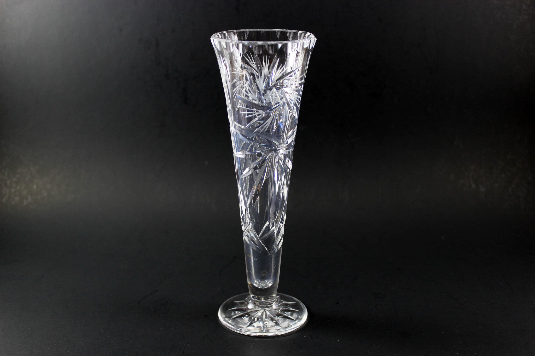 Pinwheel Crystal-Trumpet Bud Vase