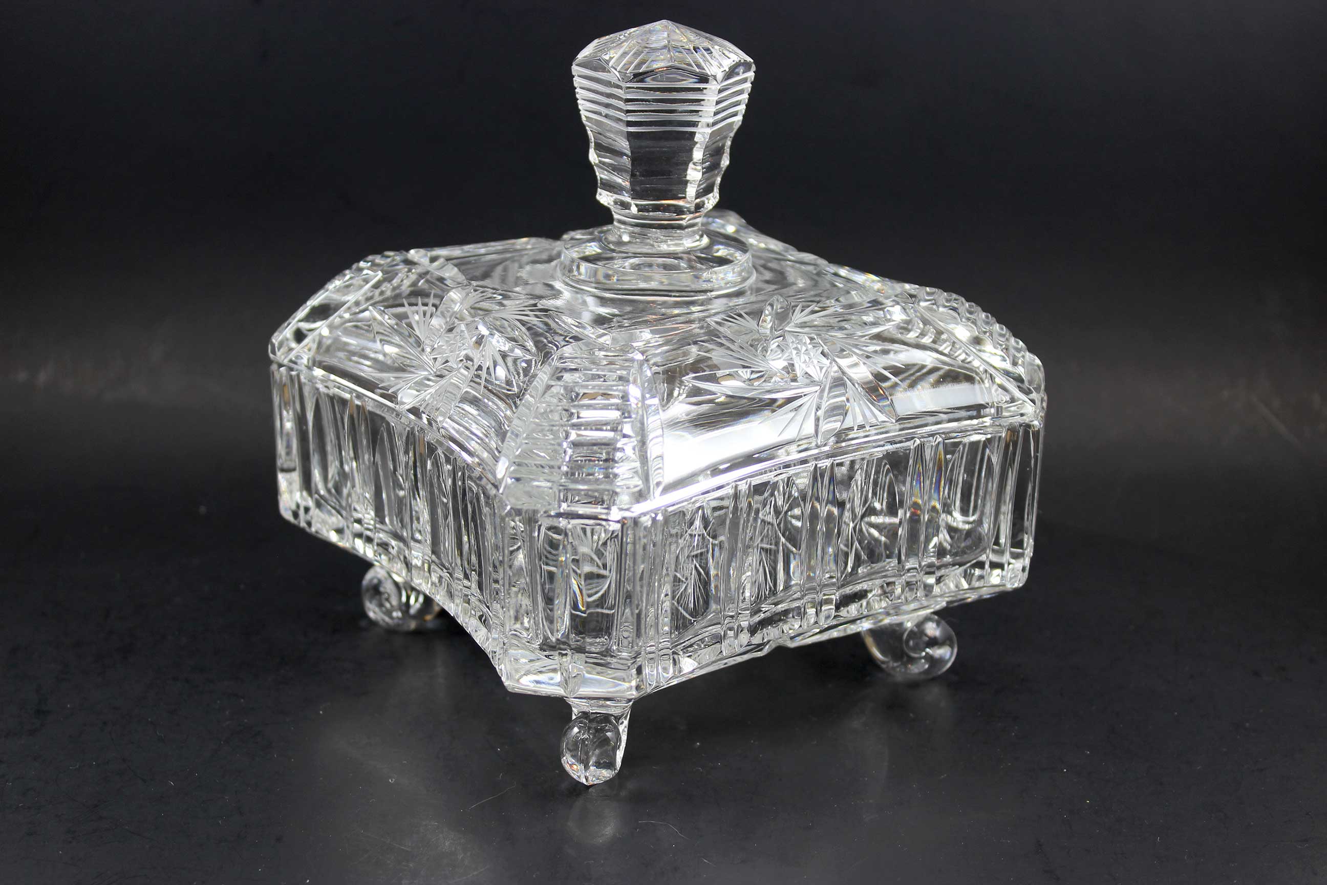 Large Pinwheel Crystal Candy Dish