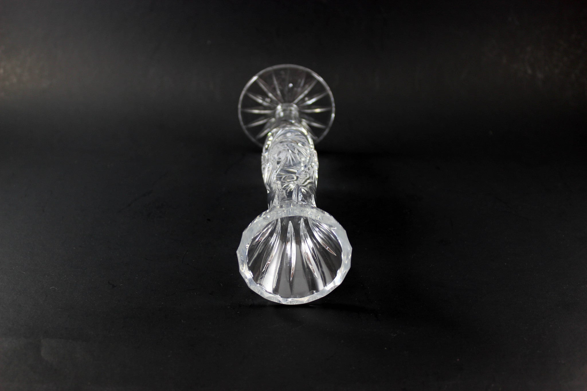 Pinwheel Crystal-Fluted Bud Vase