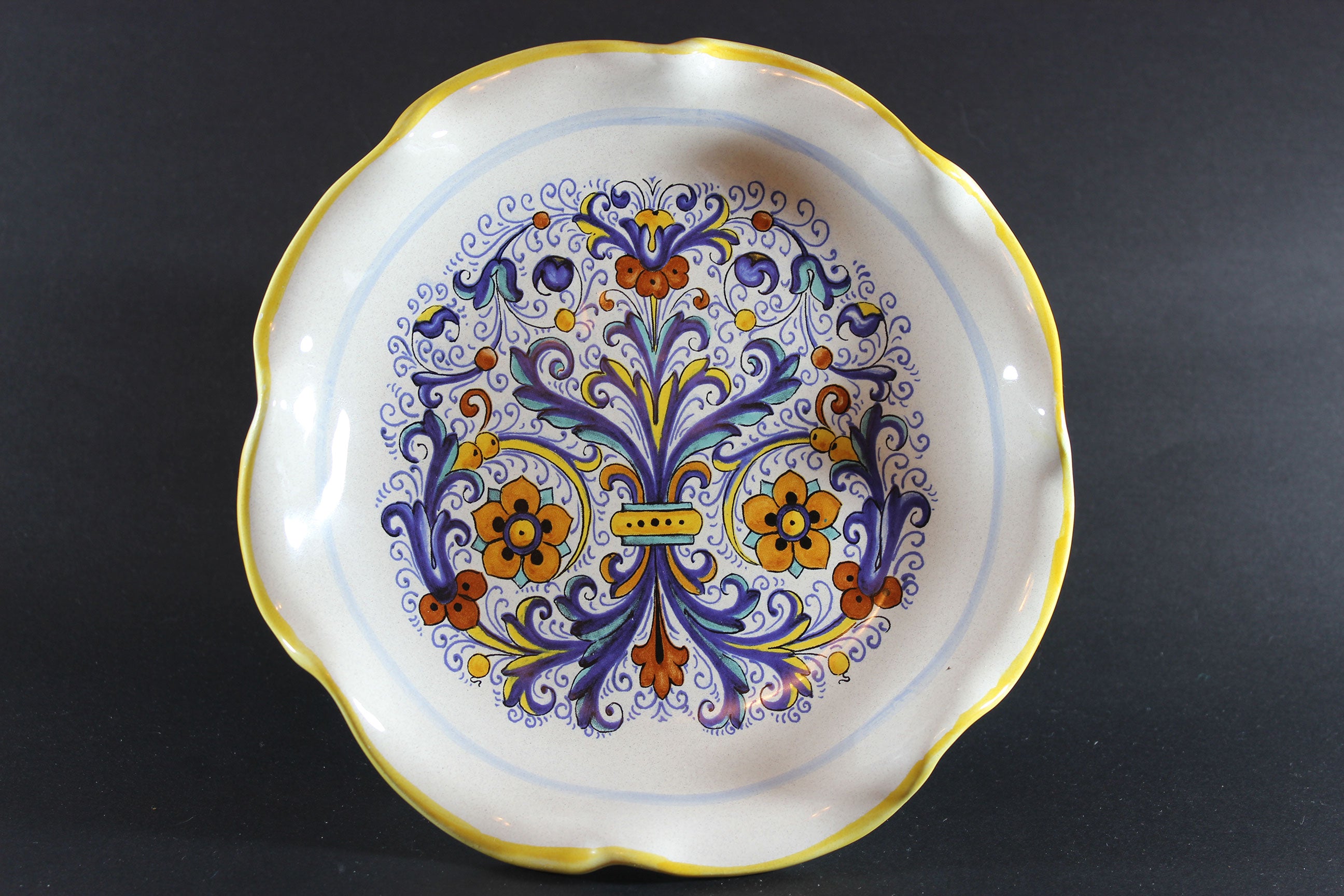 Deruta Pedestal or Cake Plate, Ricco