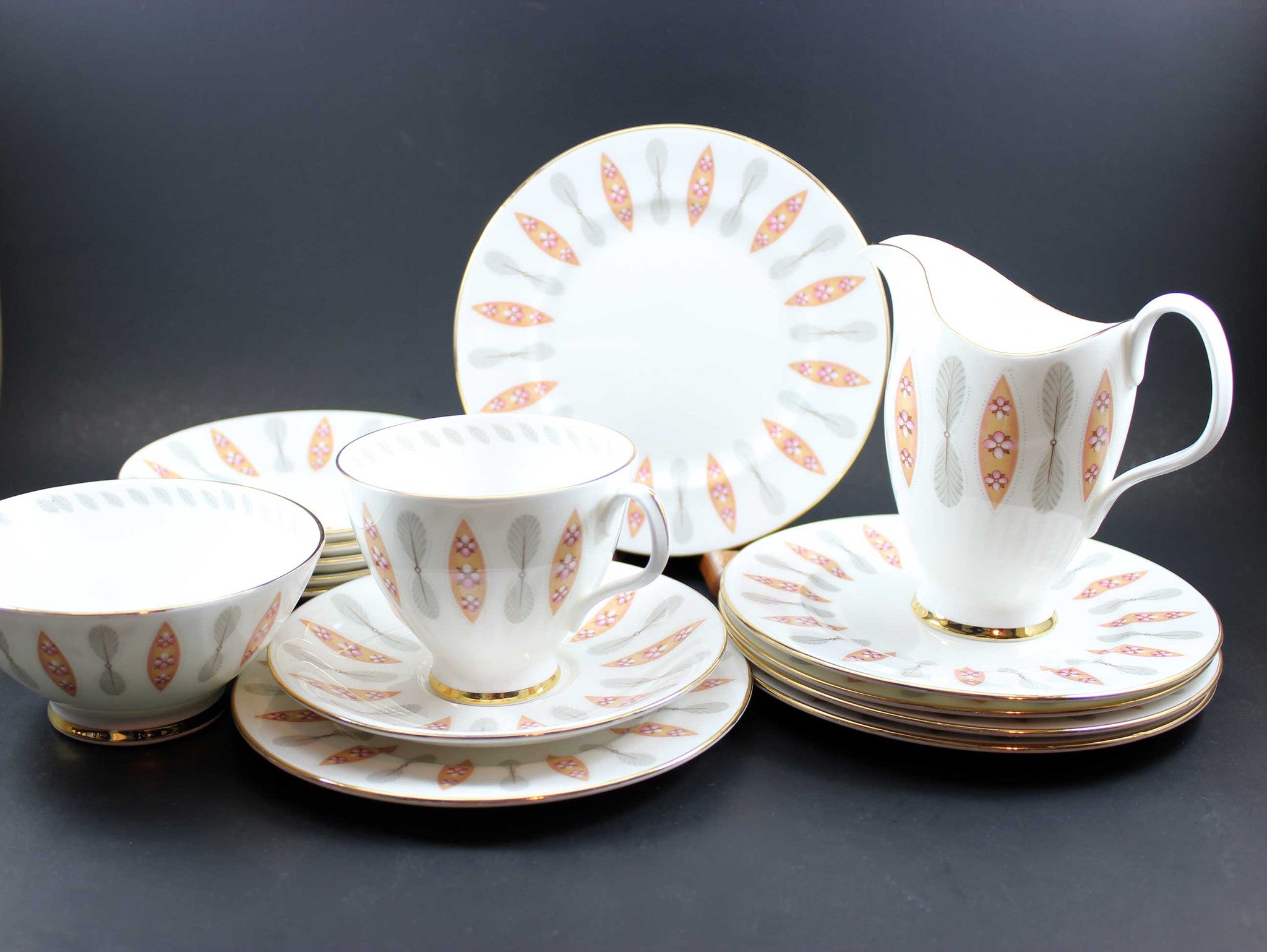 Royal Albert 20 Piece Safari