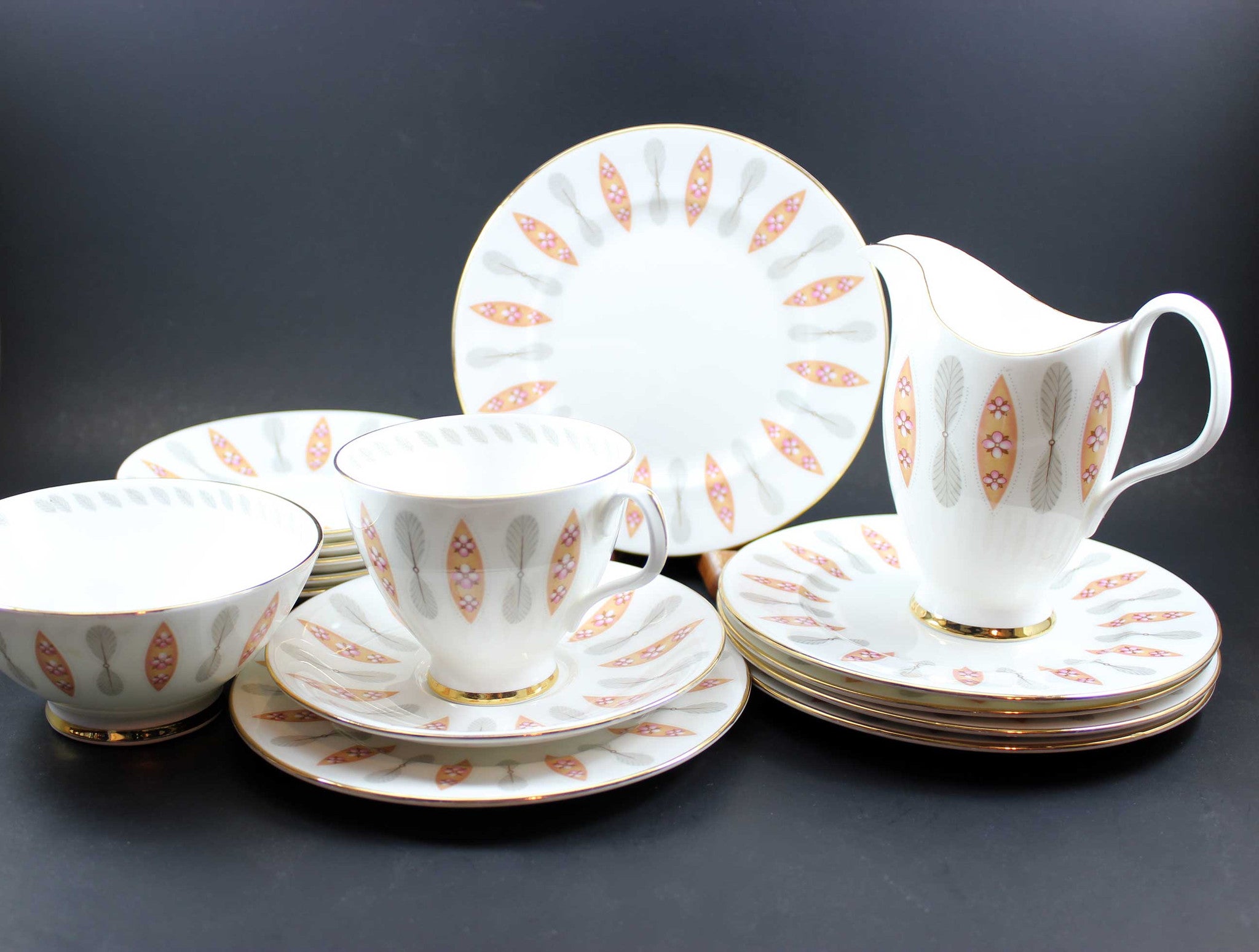 Royal Albert 20 Piece Safari