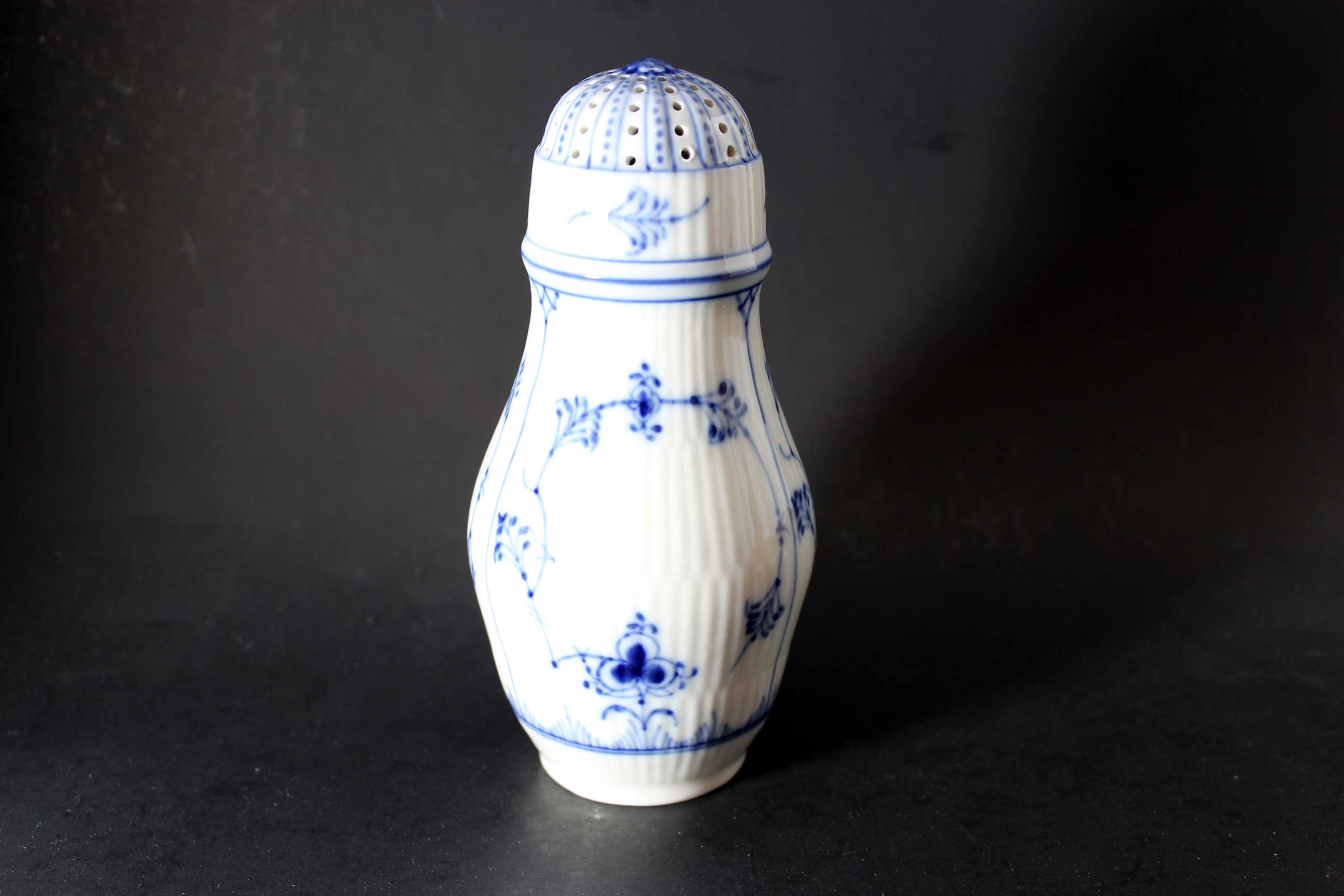 Royal Copenhagen, Blue Fluted Plain, Sugar Shaker_2
