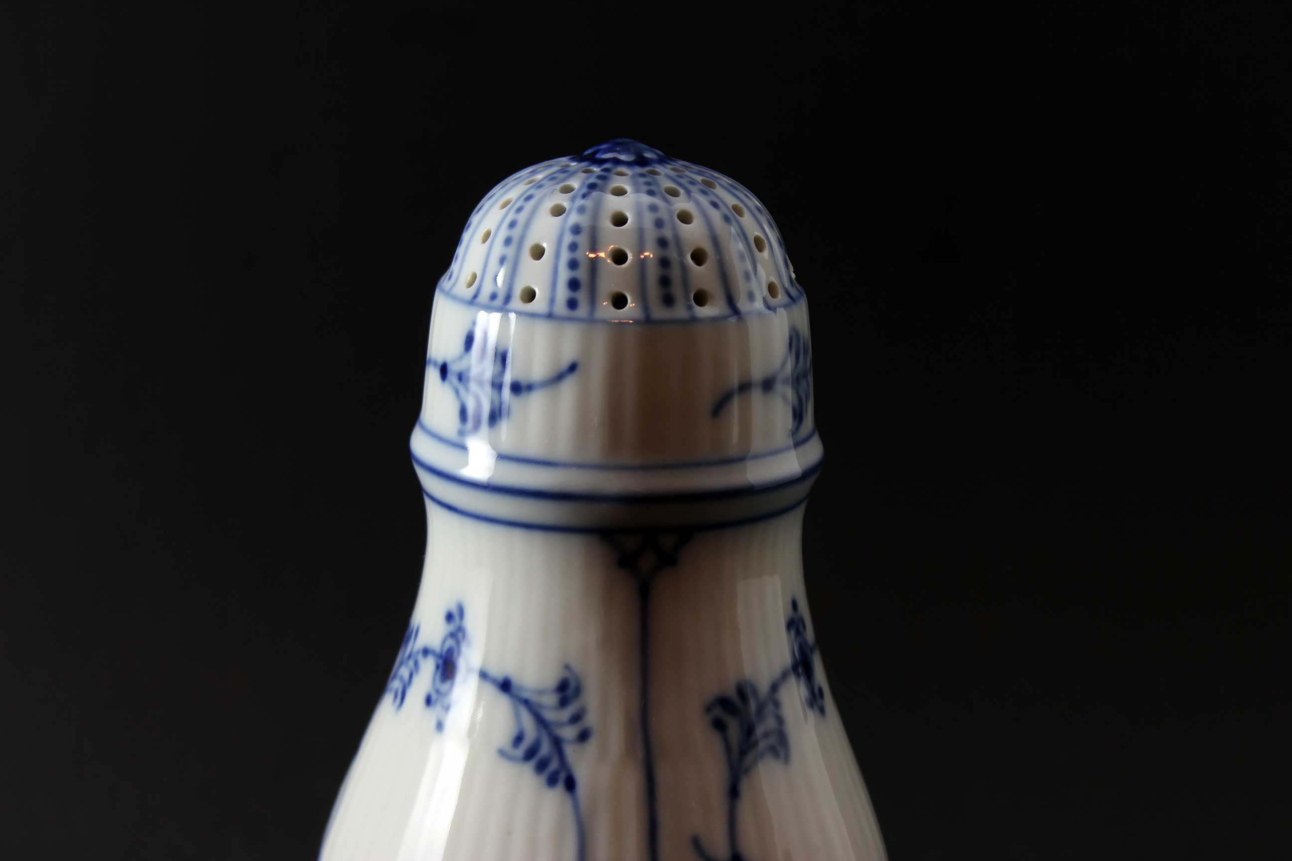 Royal Copenhagen, Blue Fluted Plain, Sugar Shaker_4