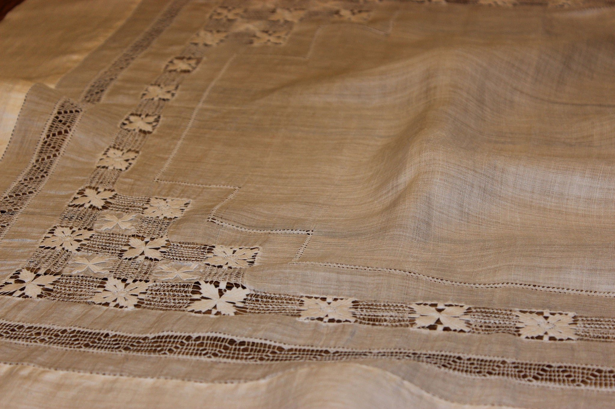 Organza Linen and Lace Table Topper