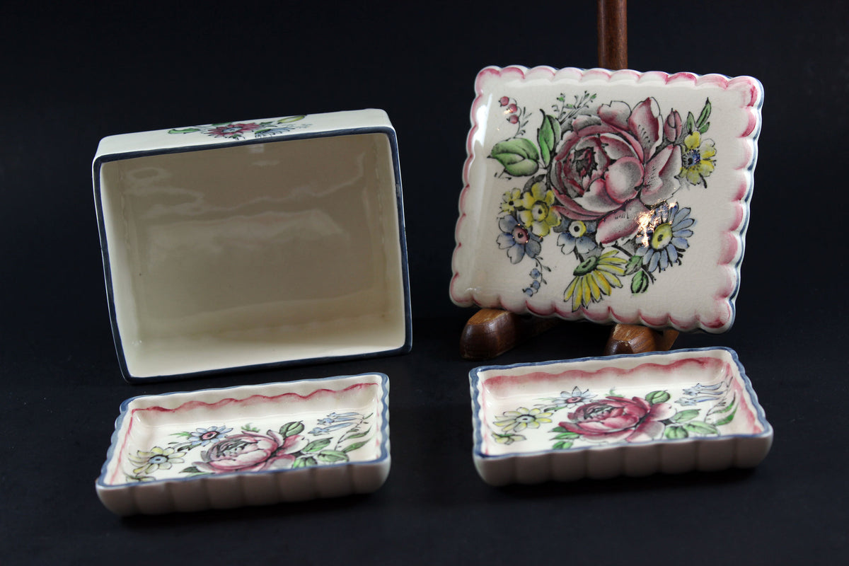 Wedgwood & Co. Ltd.-Vintage Porcelain Trinket Box