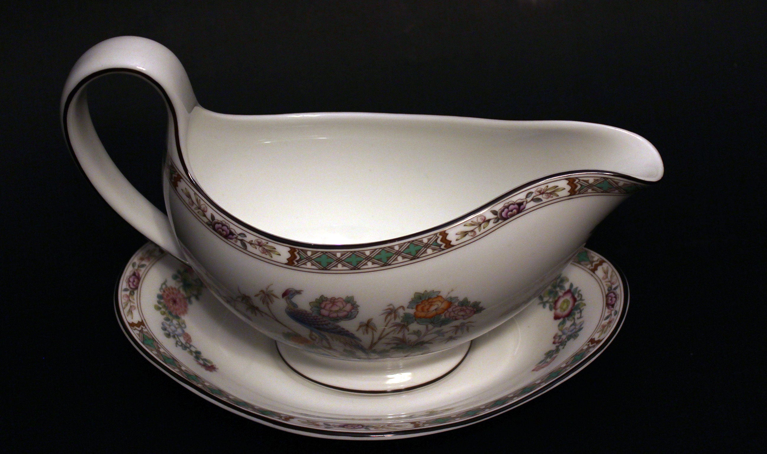 Wedgwood Kutani Crane Gravy Boat