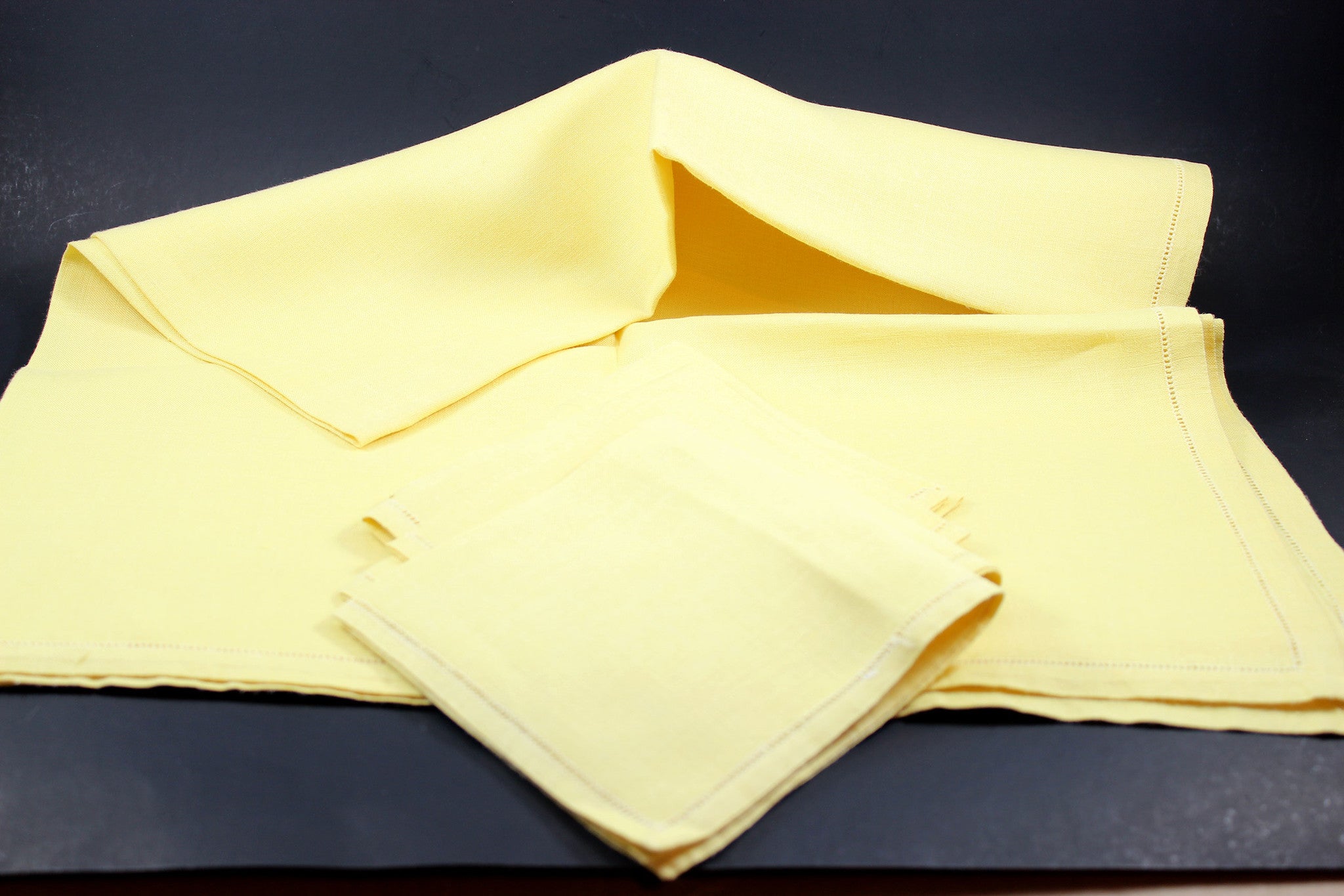 Irish Linen, Soft Yellow Bridge Set with Tea Towels