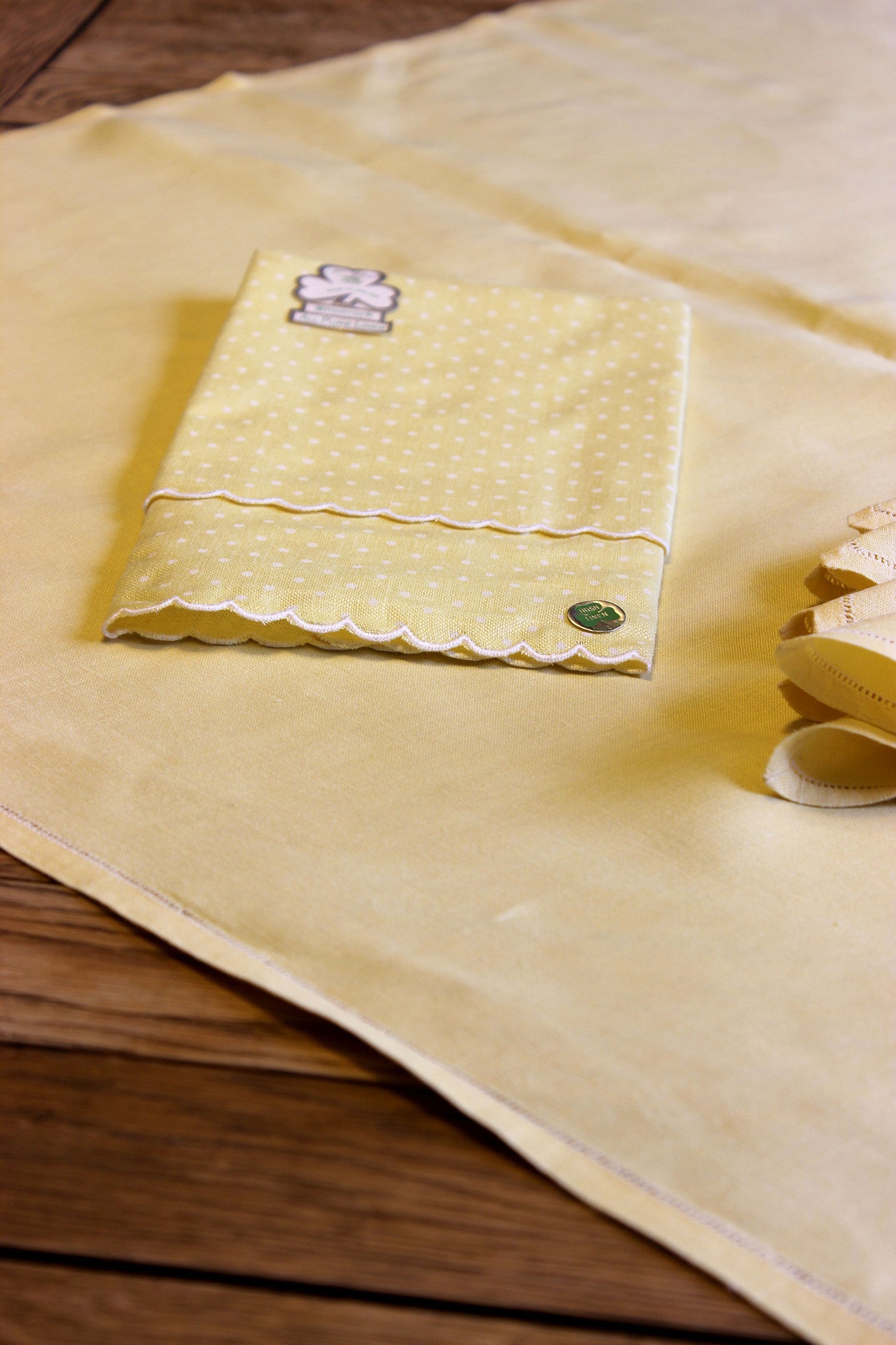 Irish Linen, Soft Yellow Bridge Set with Tea Towels