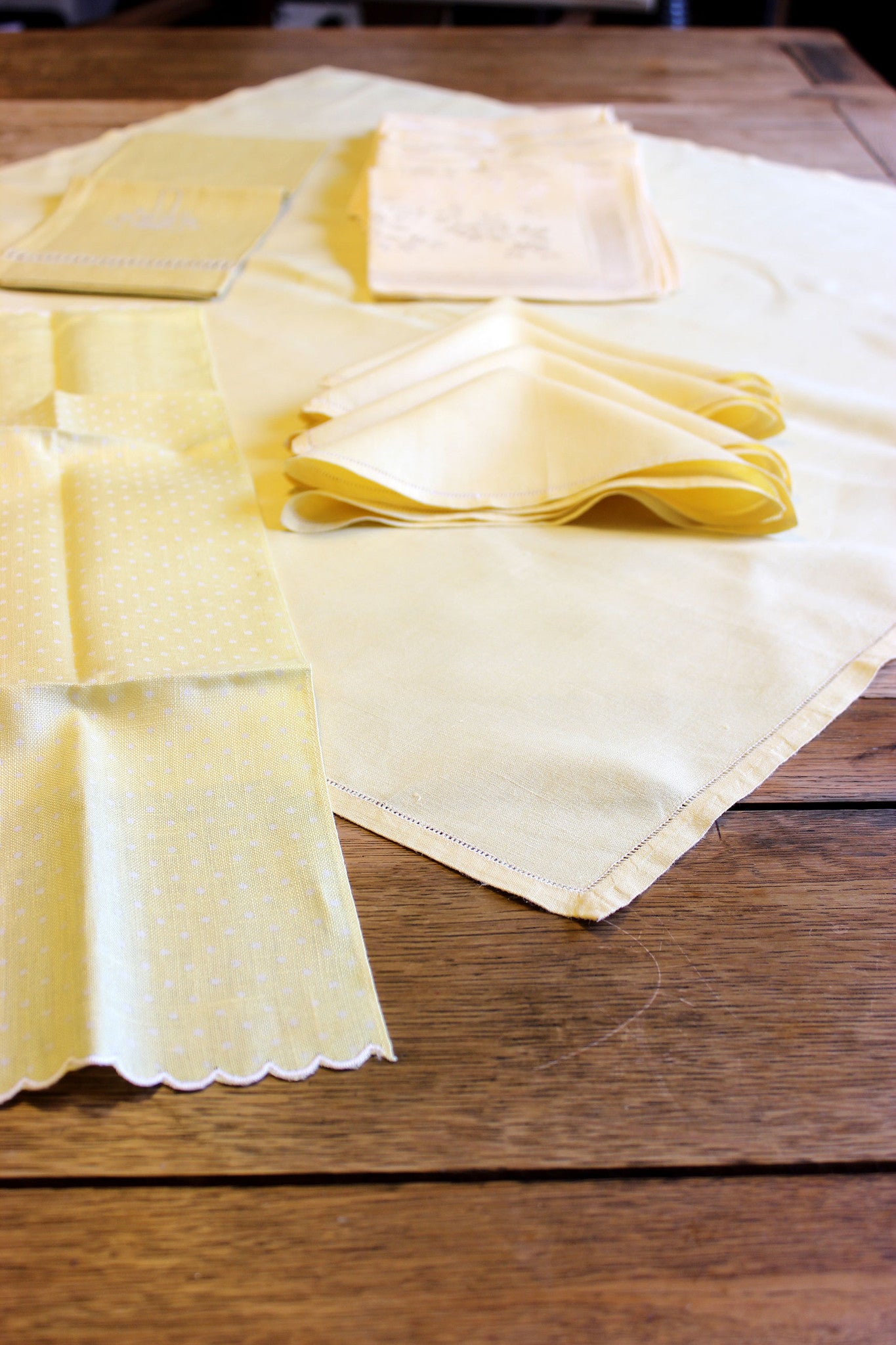 Irish Linen, Soft Yellow Bridge Set with Tea Towels