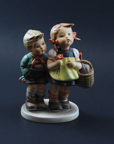 Figurines, Dolls & Collectibles