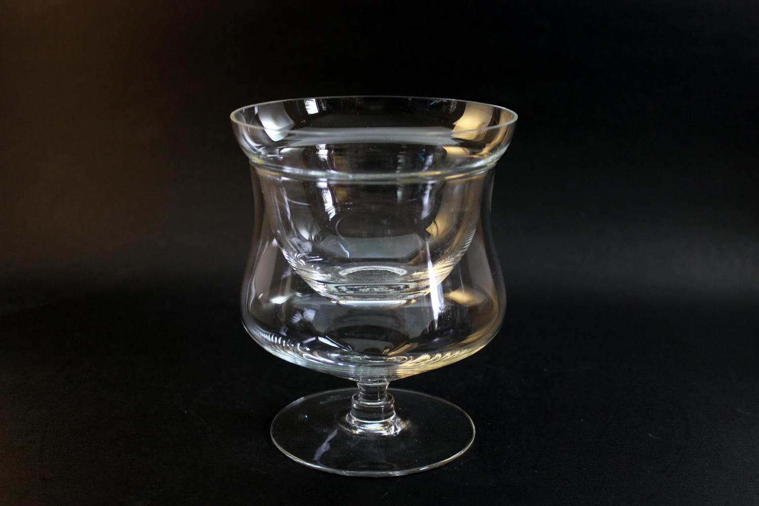 Blown Glass Seafood Cocktail Glasses With Chiller Inserts