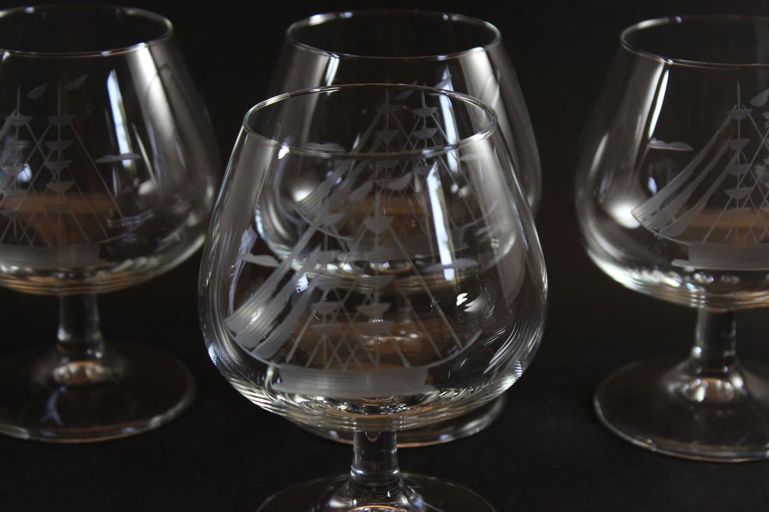 Brandy_Cognac_Glasses_Etched_Schooner