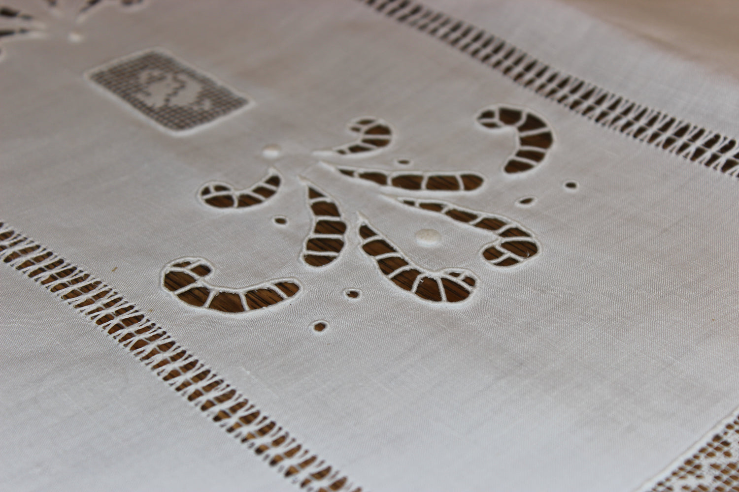 Ecru Linen and Fine Lace Tablecloth