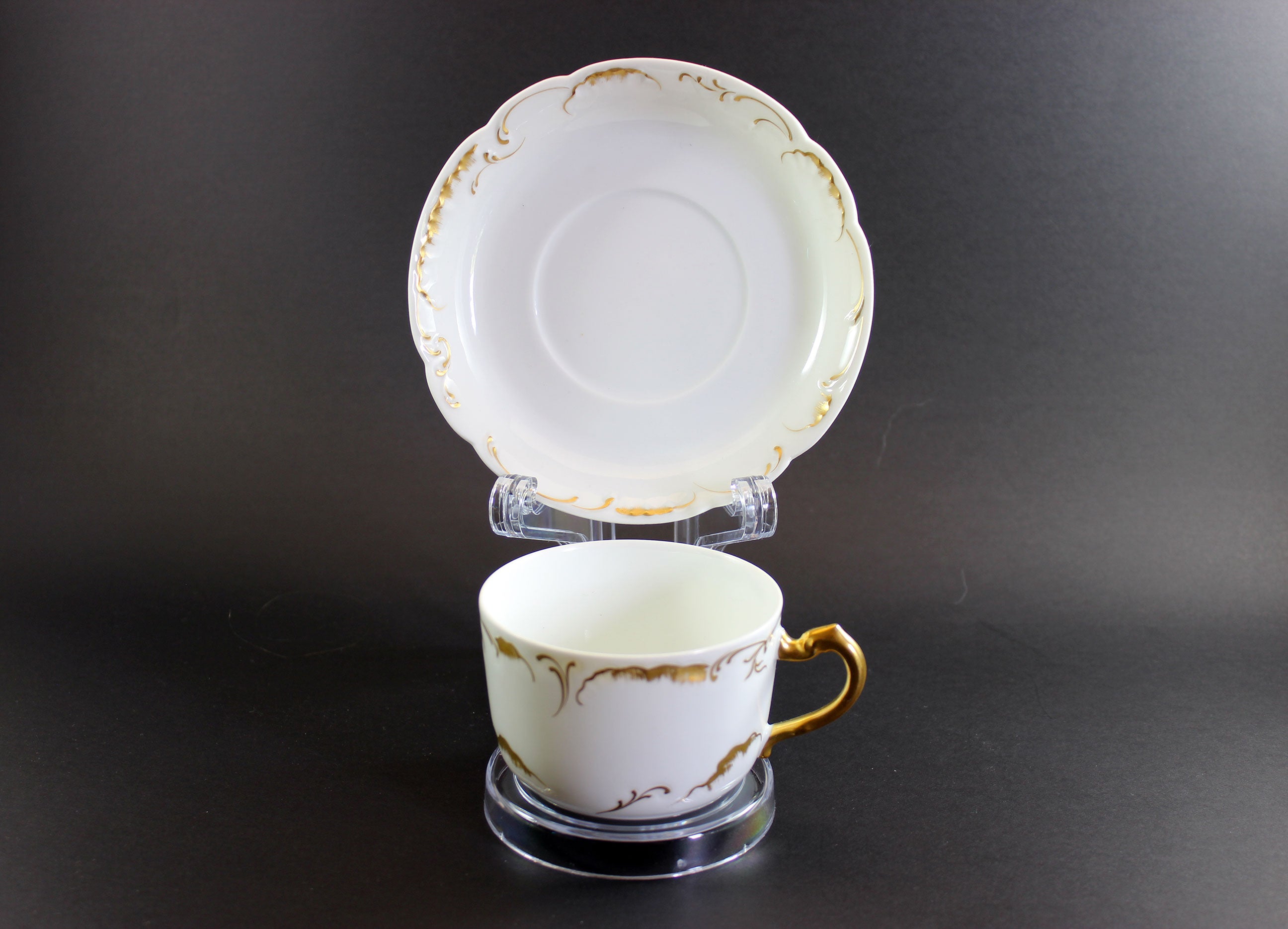 Haviland Limoges Antique White and Gold China, Schleiger No. 422