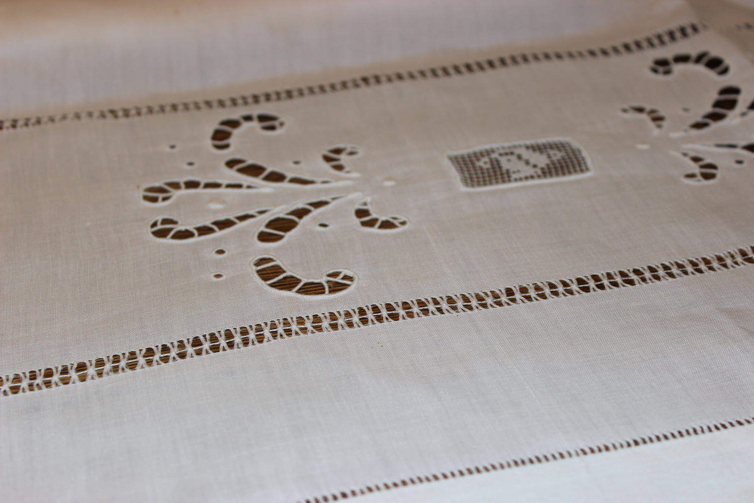 Ecru Linen and Fine Lace Tablecloth