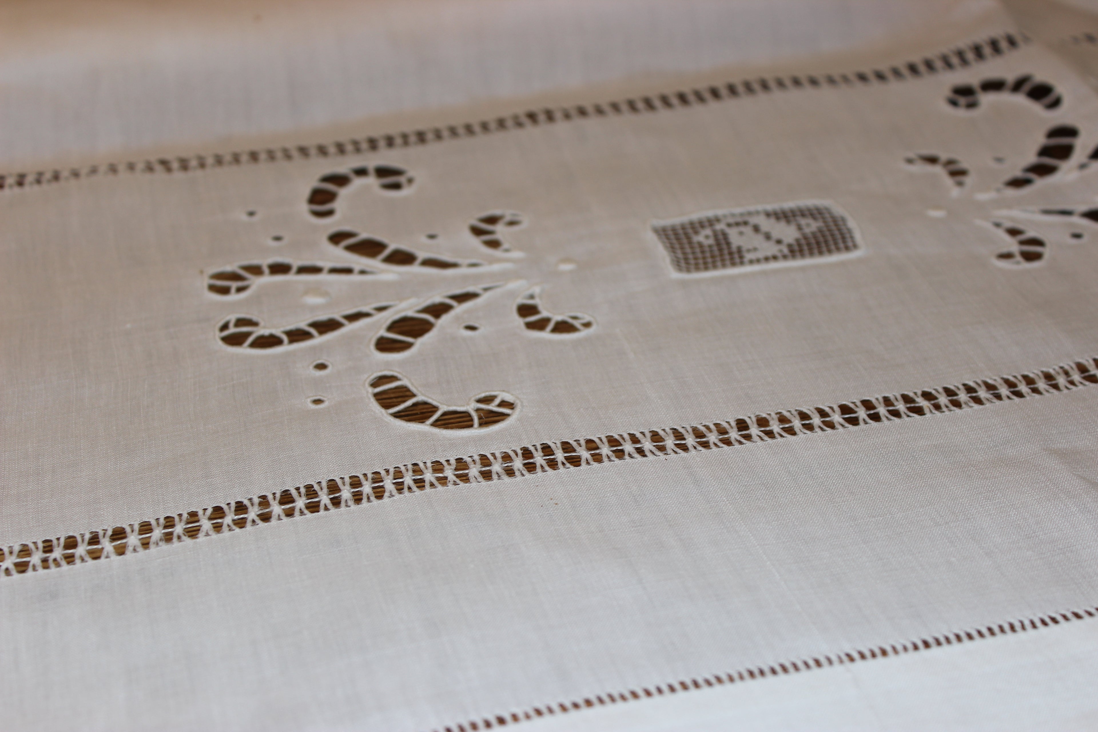Ecru Linen and Fine Lace Tablecloth