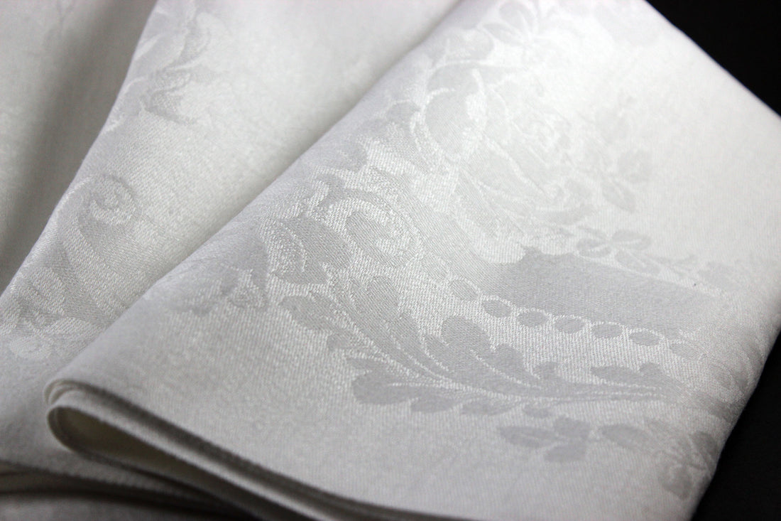 Irish Linen Dinner Napkins, Roses and Oak Leaves