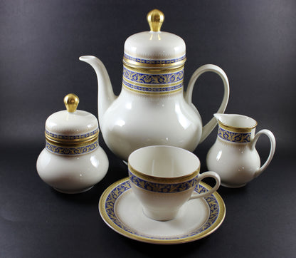 Vohenstrauss, Johann Seltmann Porcelain Coffee Set