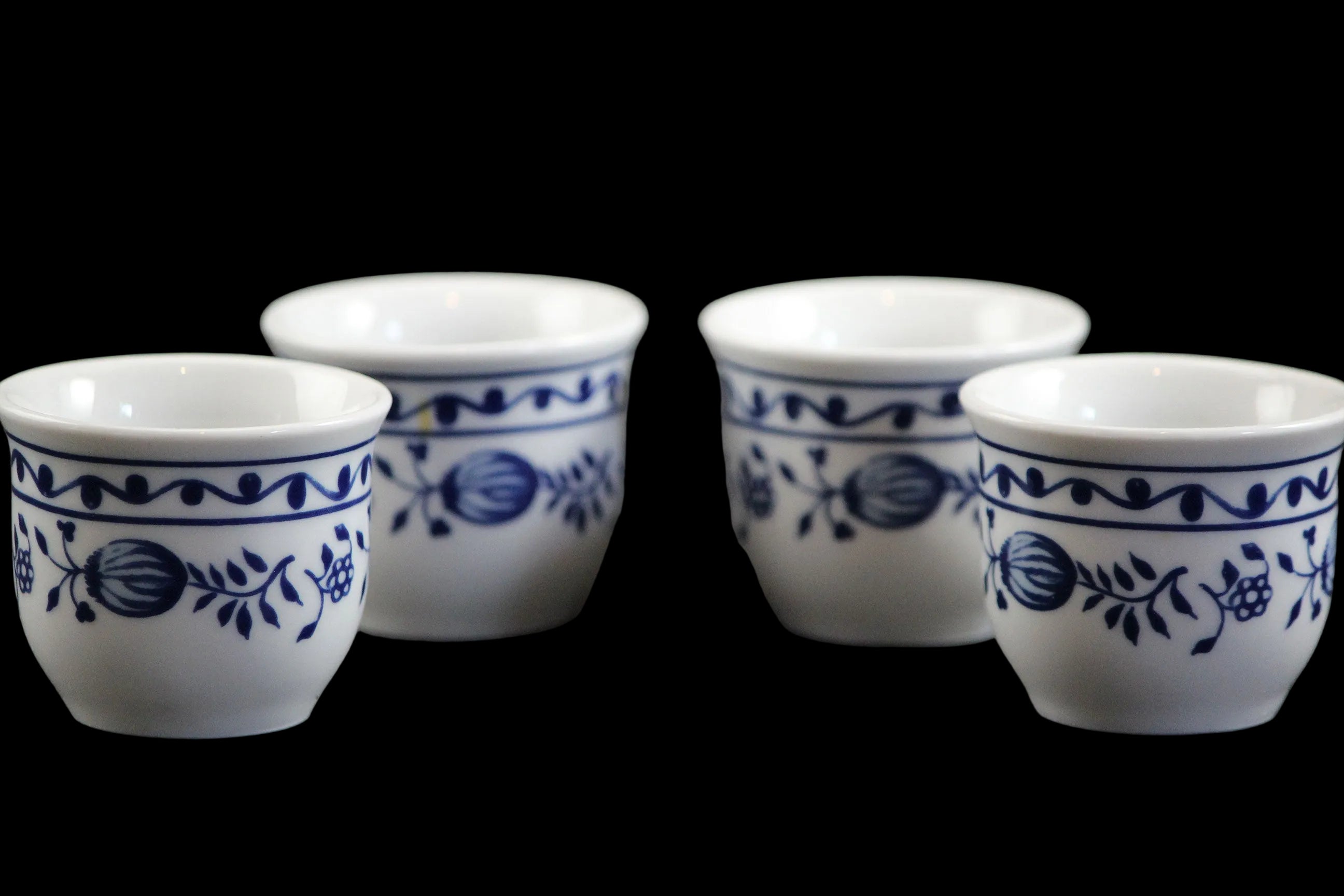 Kahla Zwiebelmuster, Blue Onion, Egg Cups