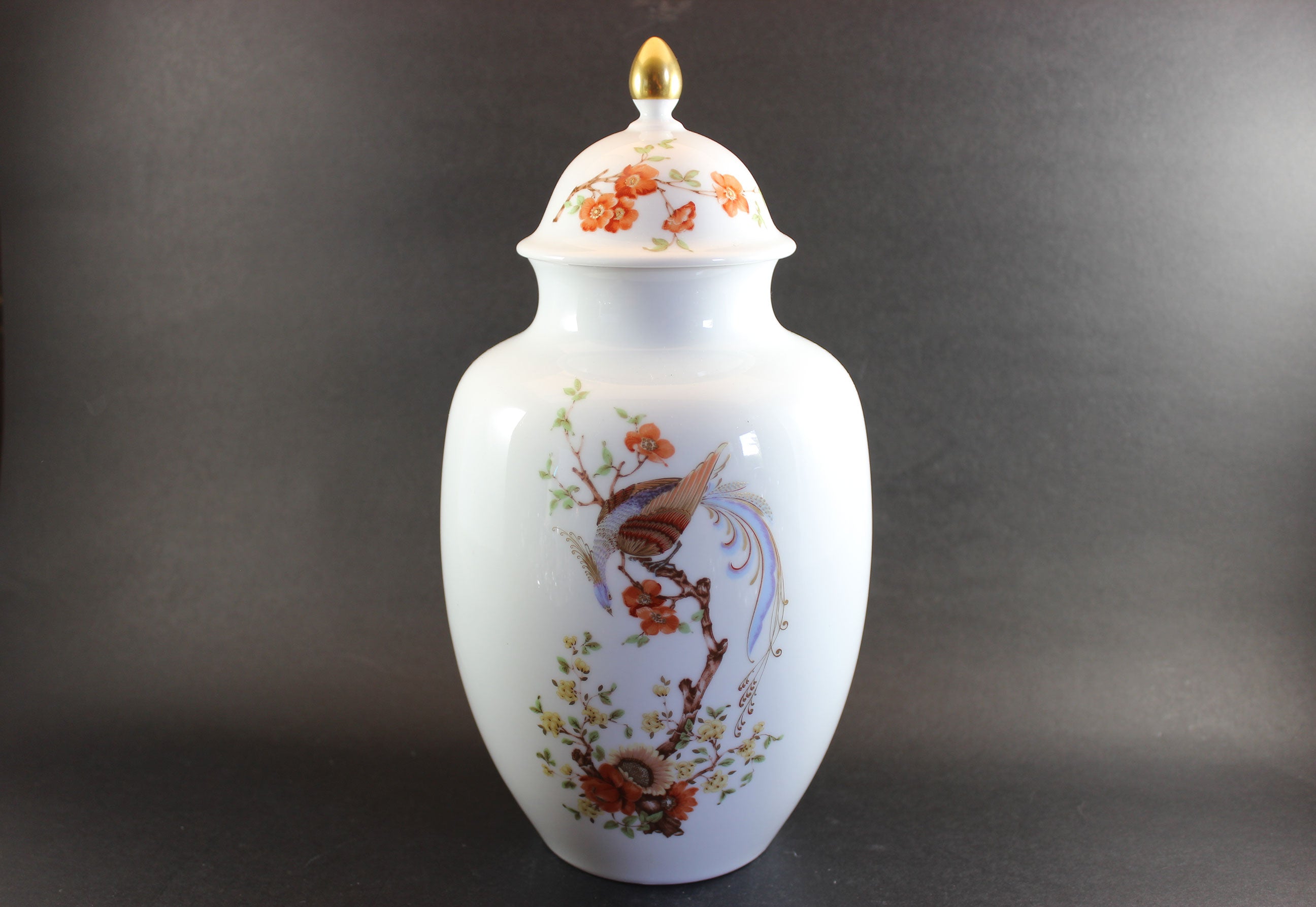 Kaiser Germany, Porcelain Ginger Jar with Lid, Olivia Pattern