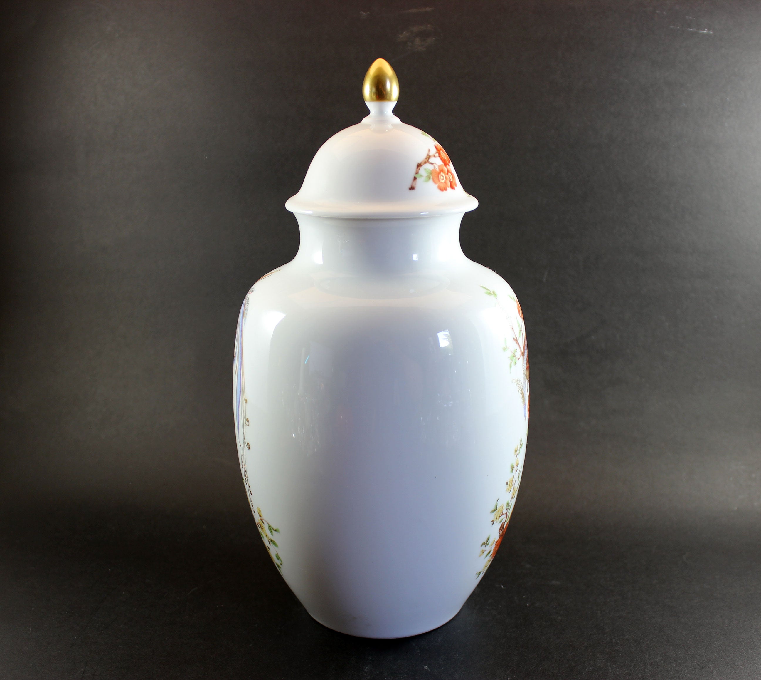 Kaiser Germany, Porcelain Ginger Jar with Lid, Olivia Pattern