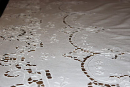 Large Vintage Cut Work &amp; Embroidered Linen Tablecloth