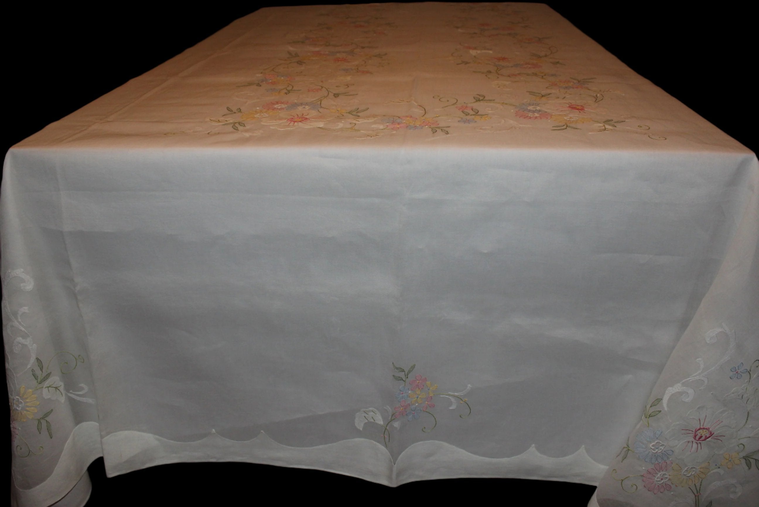 Madeira Organza Banquet Sized Tablecloth with Matching Napkins