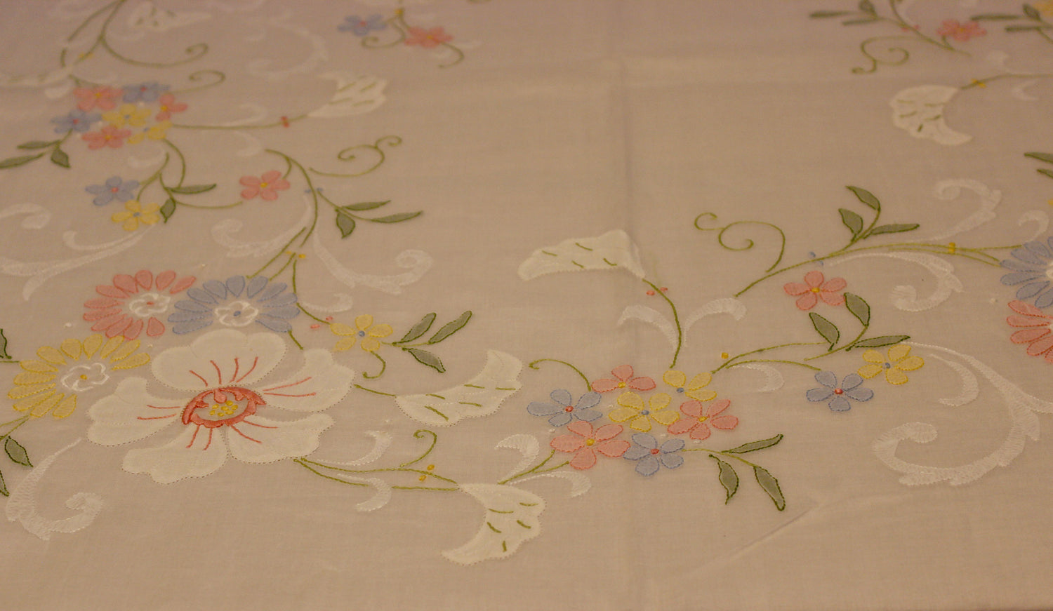Madeira Organza Banquet Sized Tablecloth with Matching Napkins