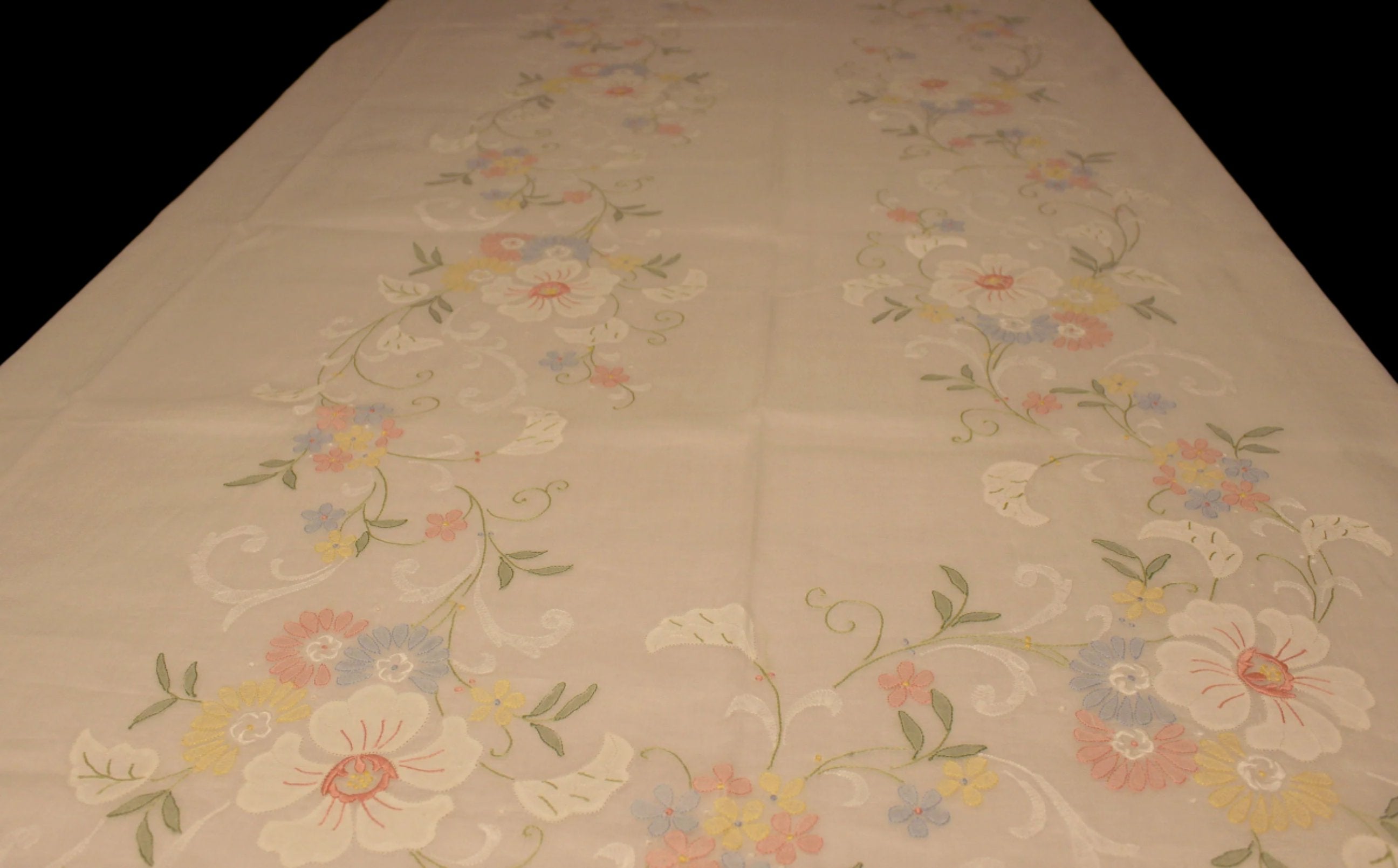 Madeira Organza Banquet Sized Tablecloth with Matching Napkins