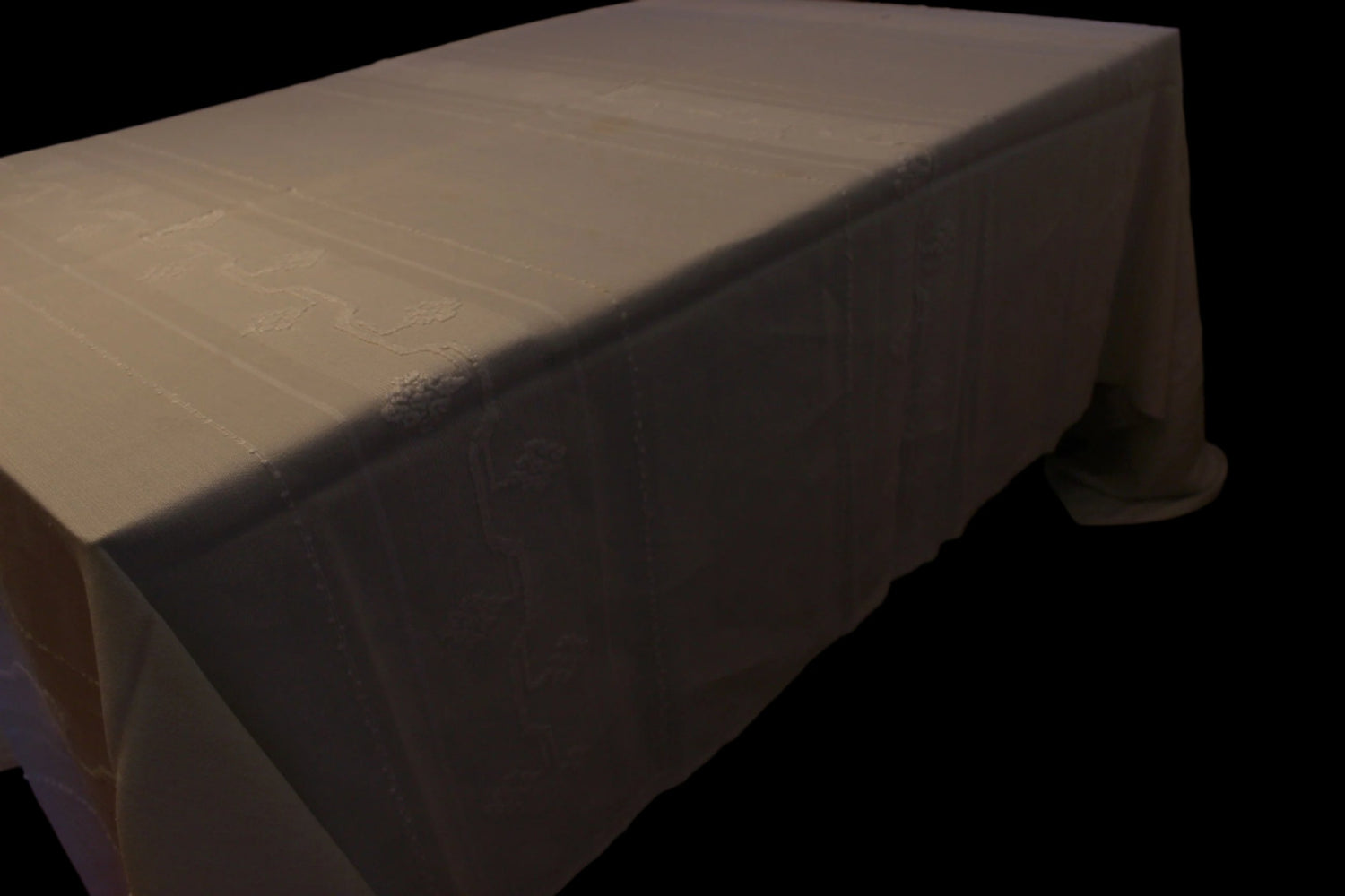 Madeira Natural Linen Banquet Sized Tablecloth with Matching Napkins