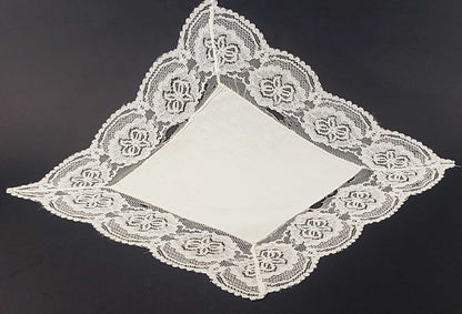 Medium Linen and Lace Delicate Antique Handkerchief