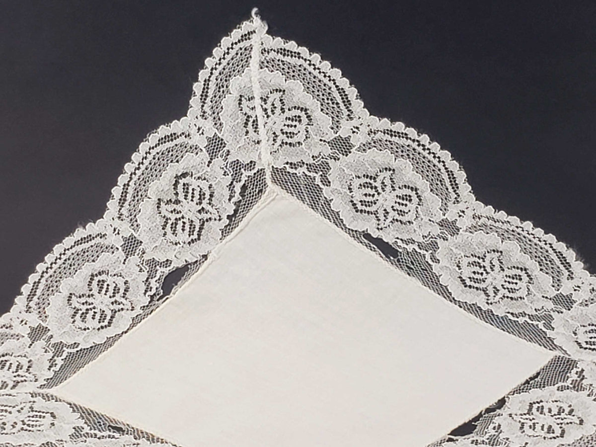 Medium Linen and Lace Delicate Antique Handkerchief